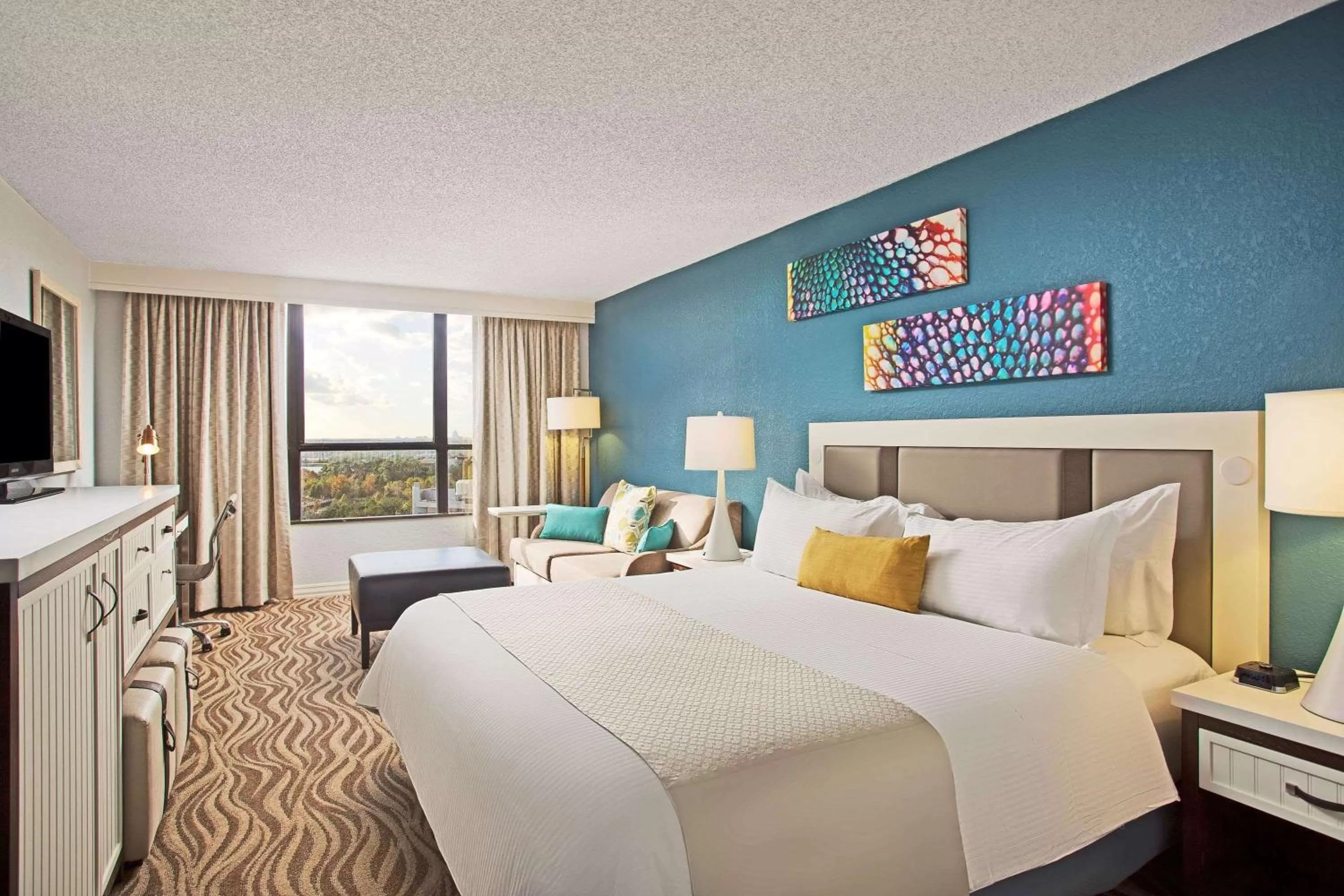 Photo of the whole room, Bed in Wyndham Lake Buena Vista – Disney Springs® Area