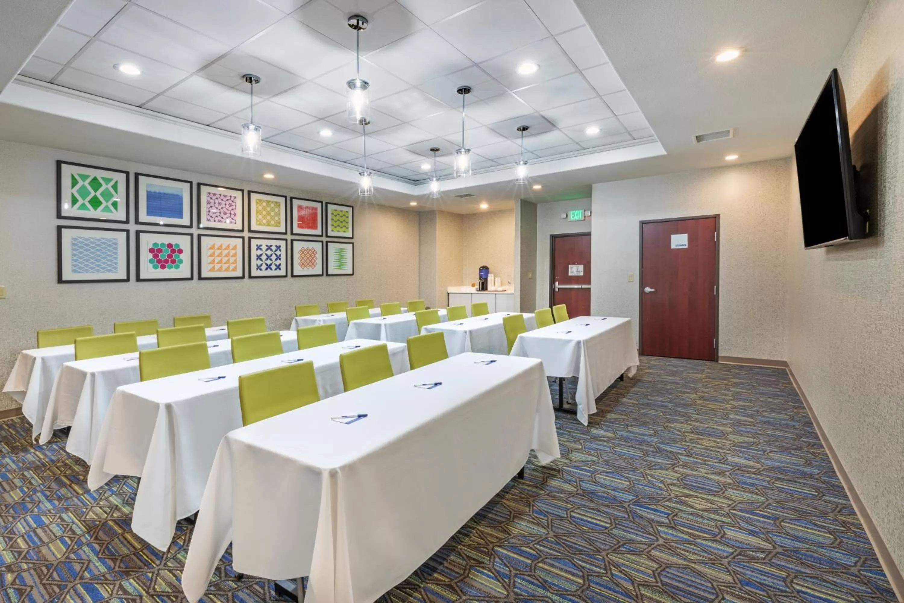 Meeting/conference room in Holiday Inn Express Guymon by IHG