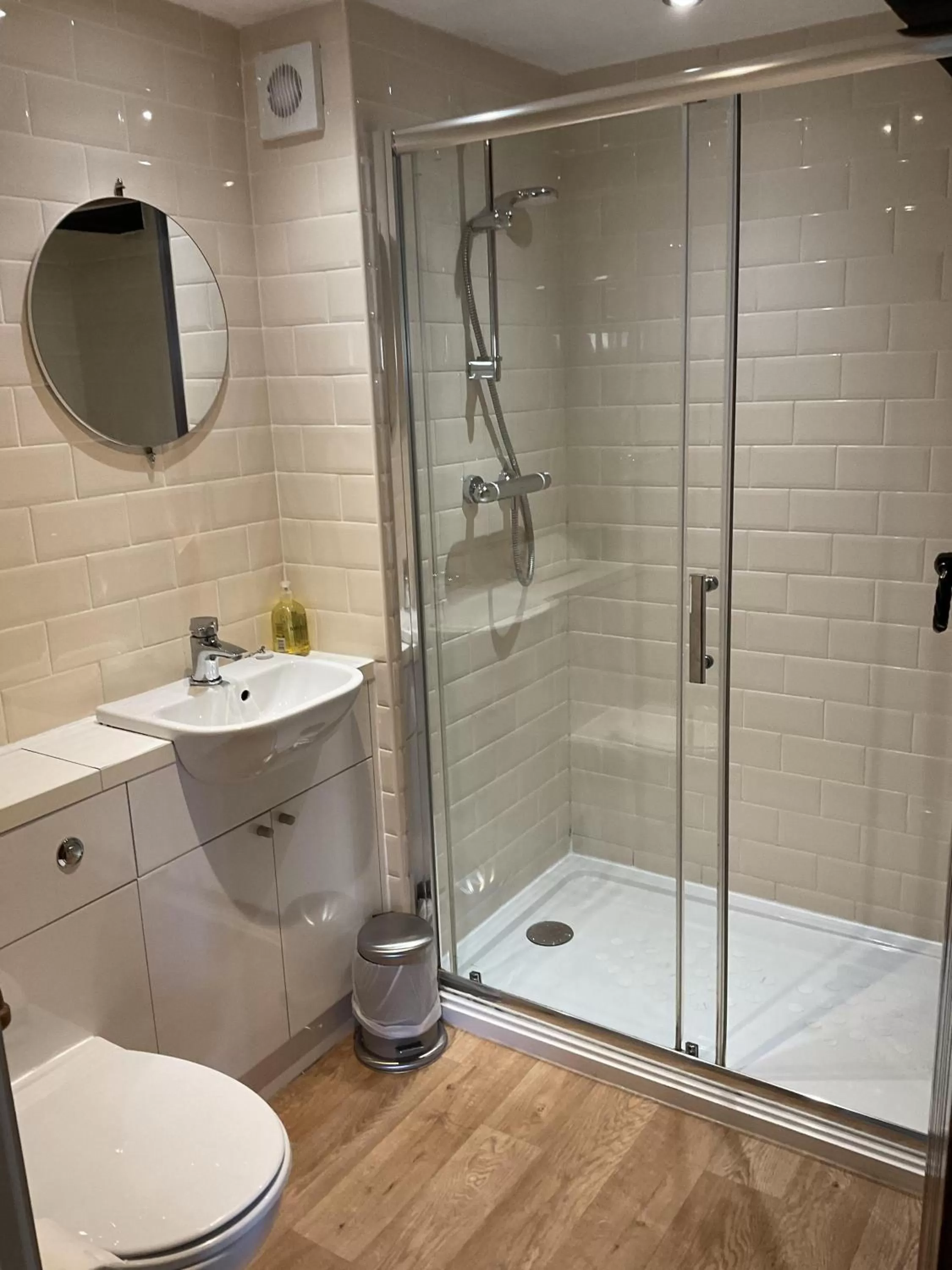 Bathroom in The Bell Inn