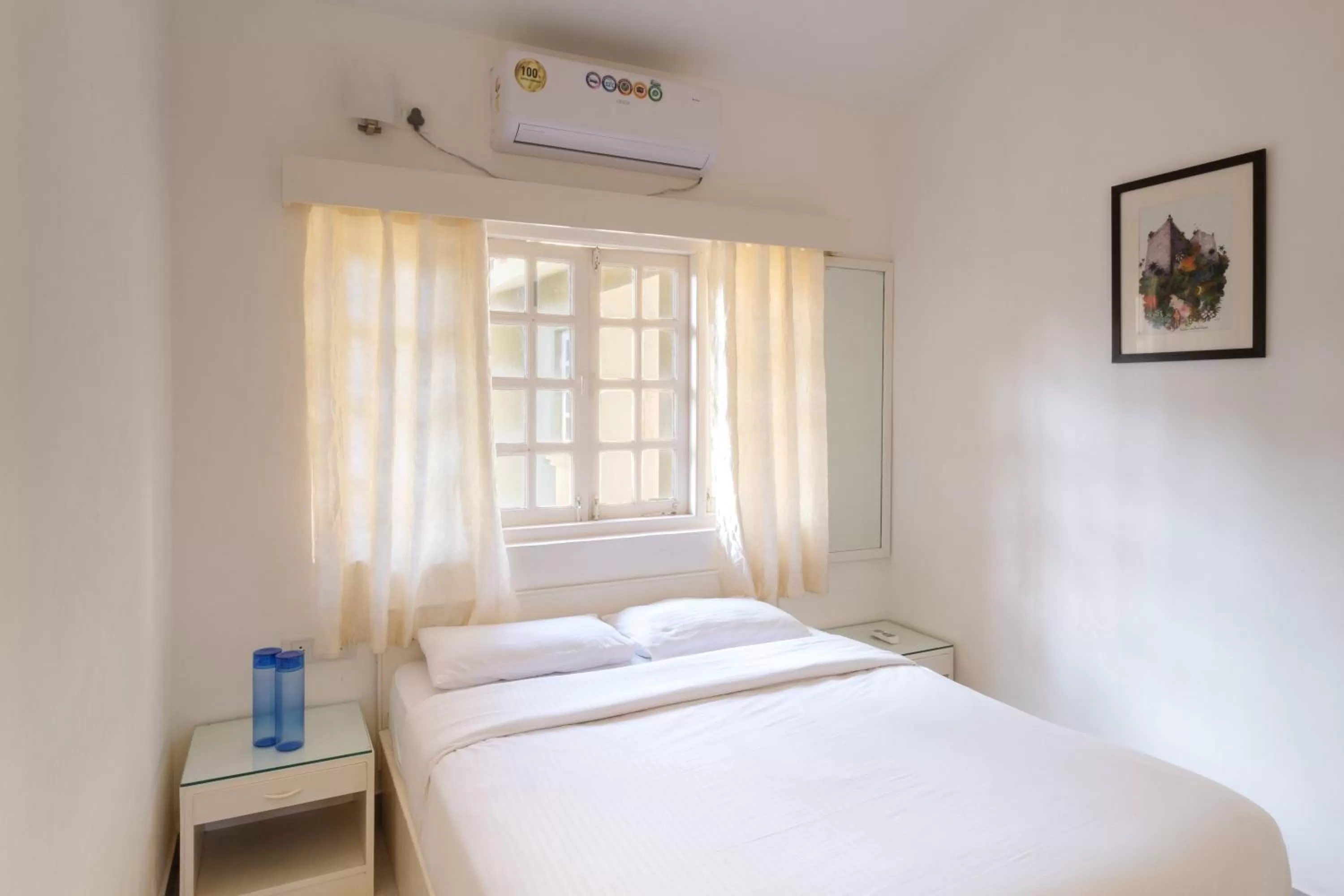 Bedroom, Bed in Casa Legend Economy, Calangute Goa