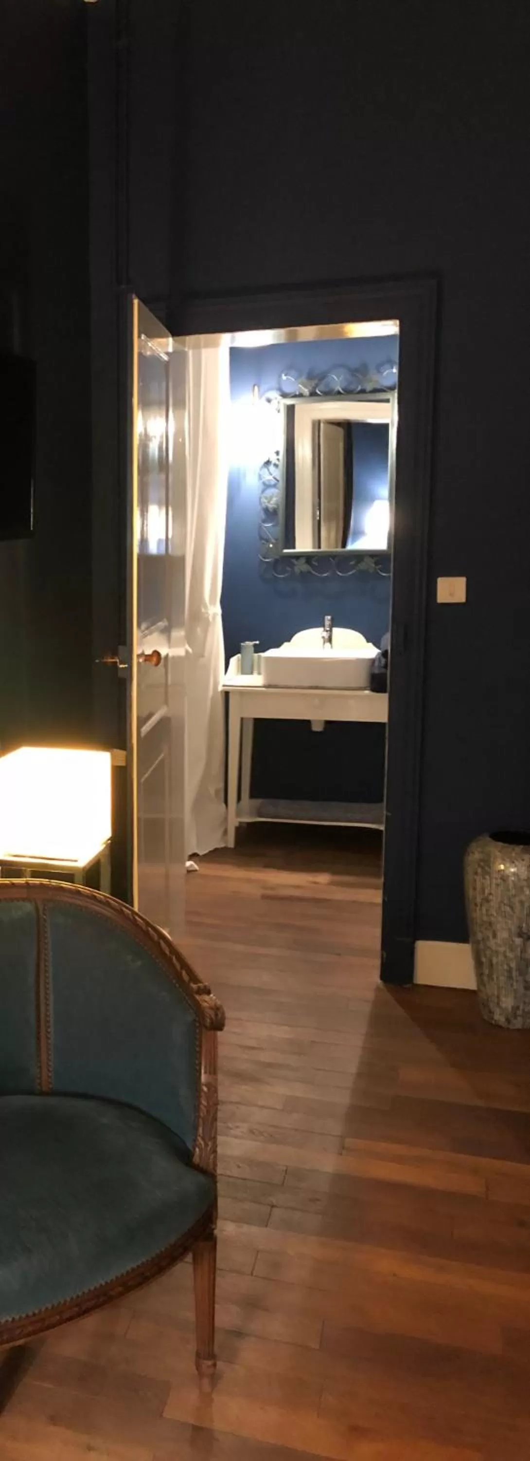 Photo of the whole room, Bed in Maison de la Comtesse