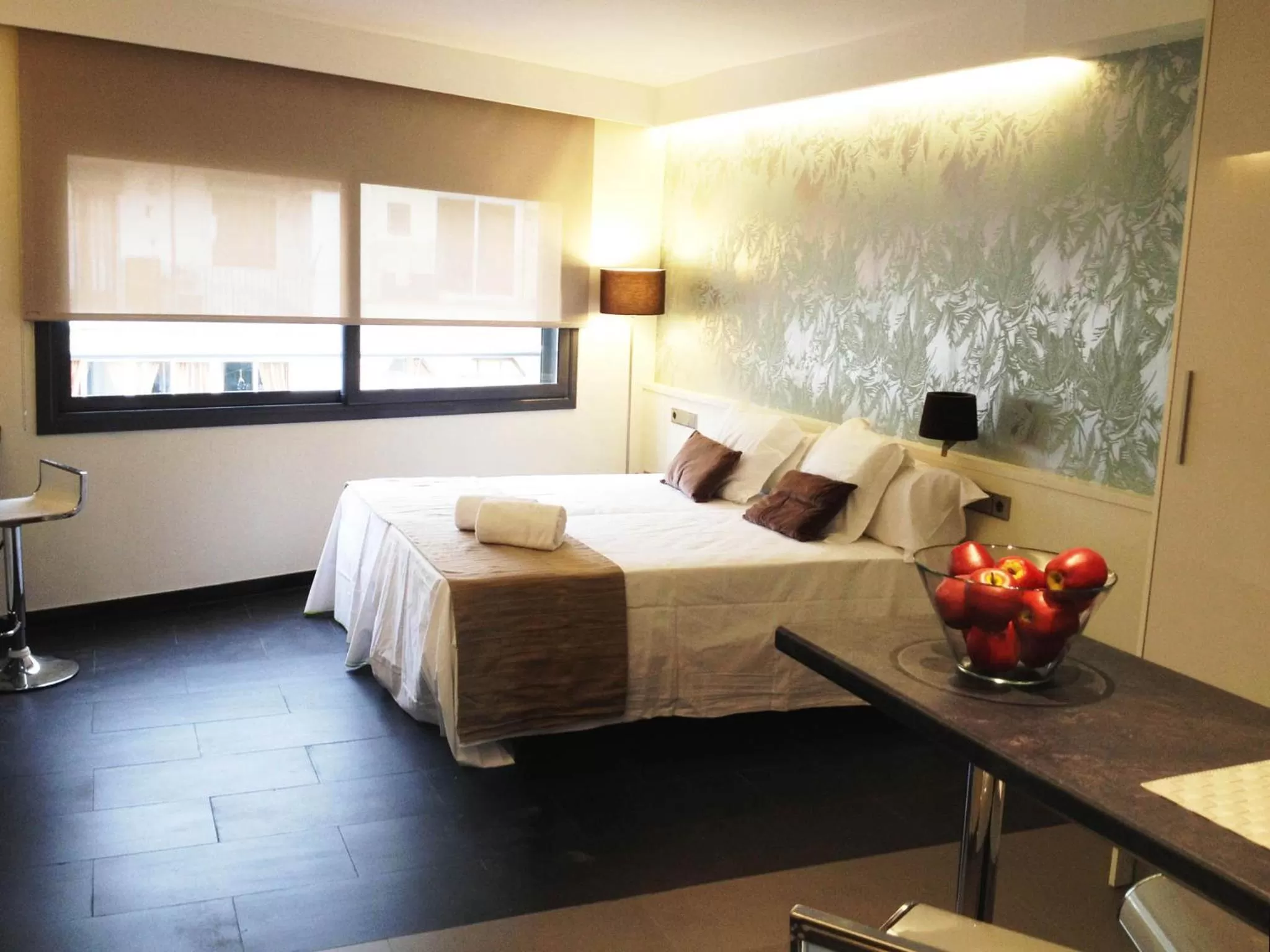 Bed in Barcelona Fifteen central Aparthotel