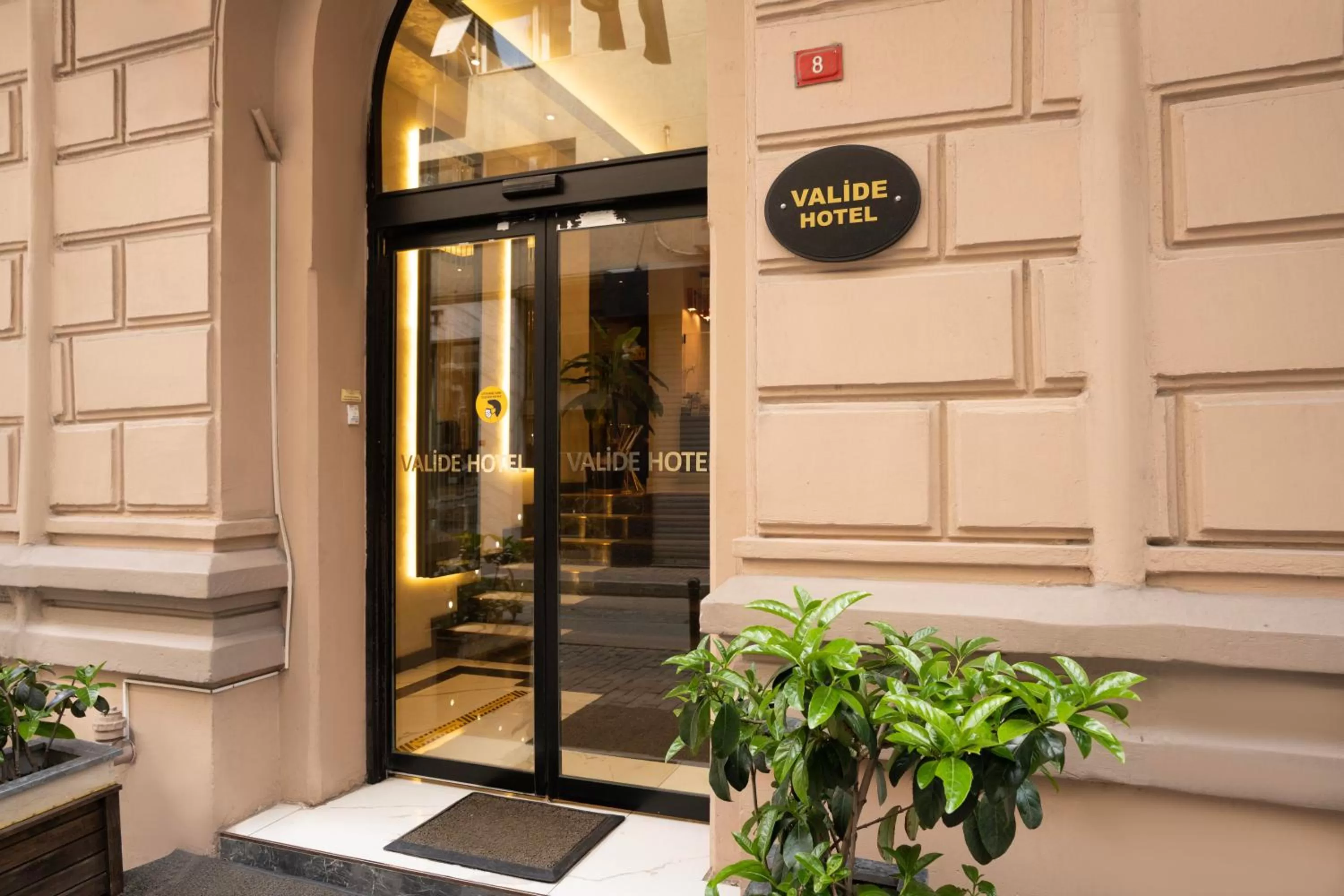 Valide Hotel