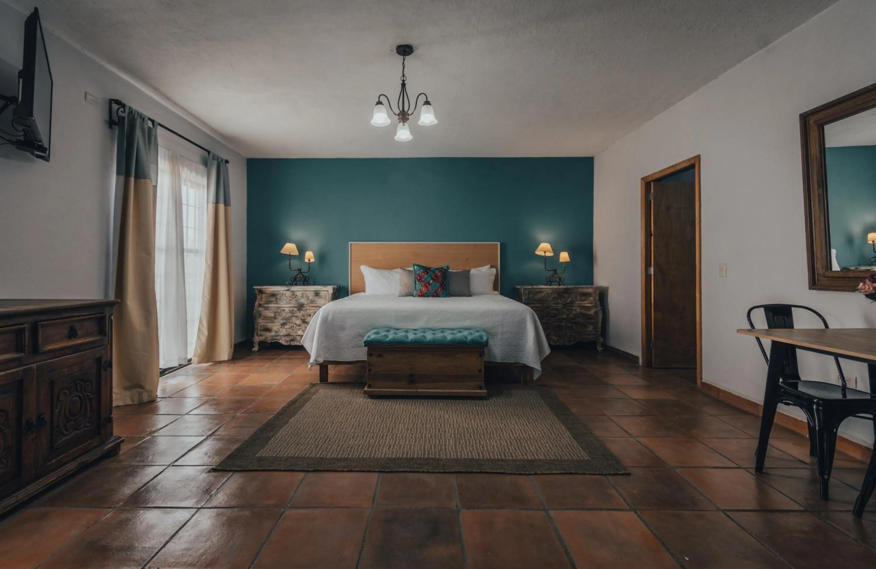 Photo of the whole room in Hotel Casa Santamaría