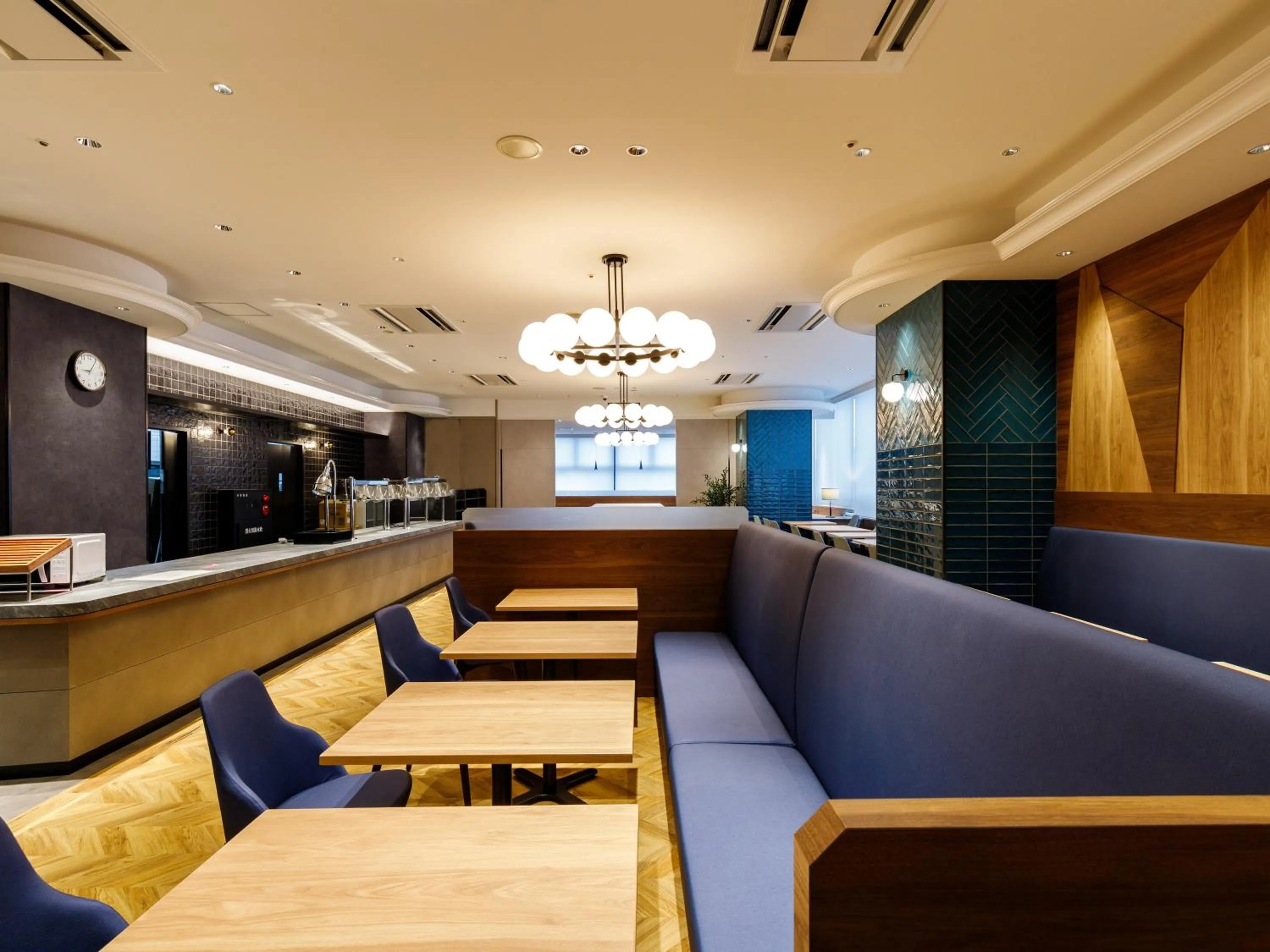 Restaurant/places to eat in APA Hotel STAY Toyama