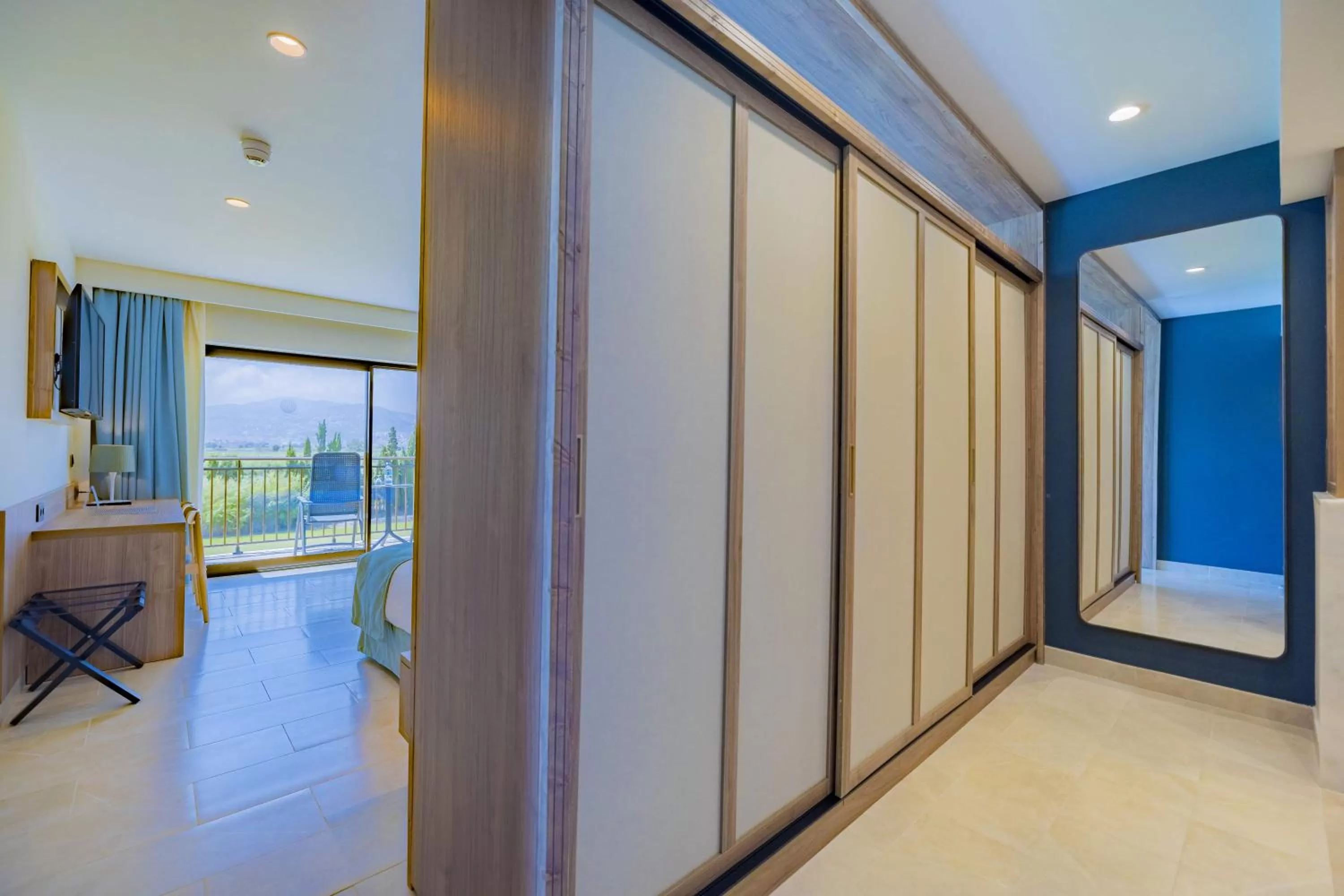 Photo of the whole room in Impressive Playa Granada Golf