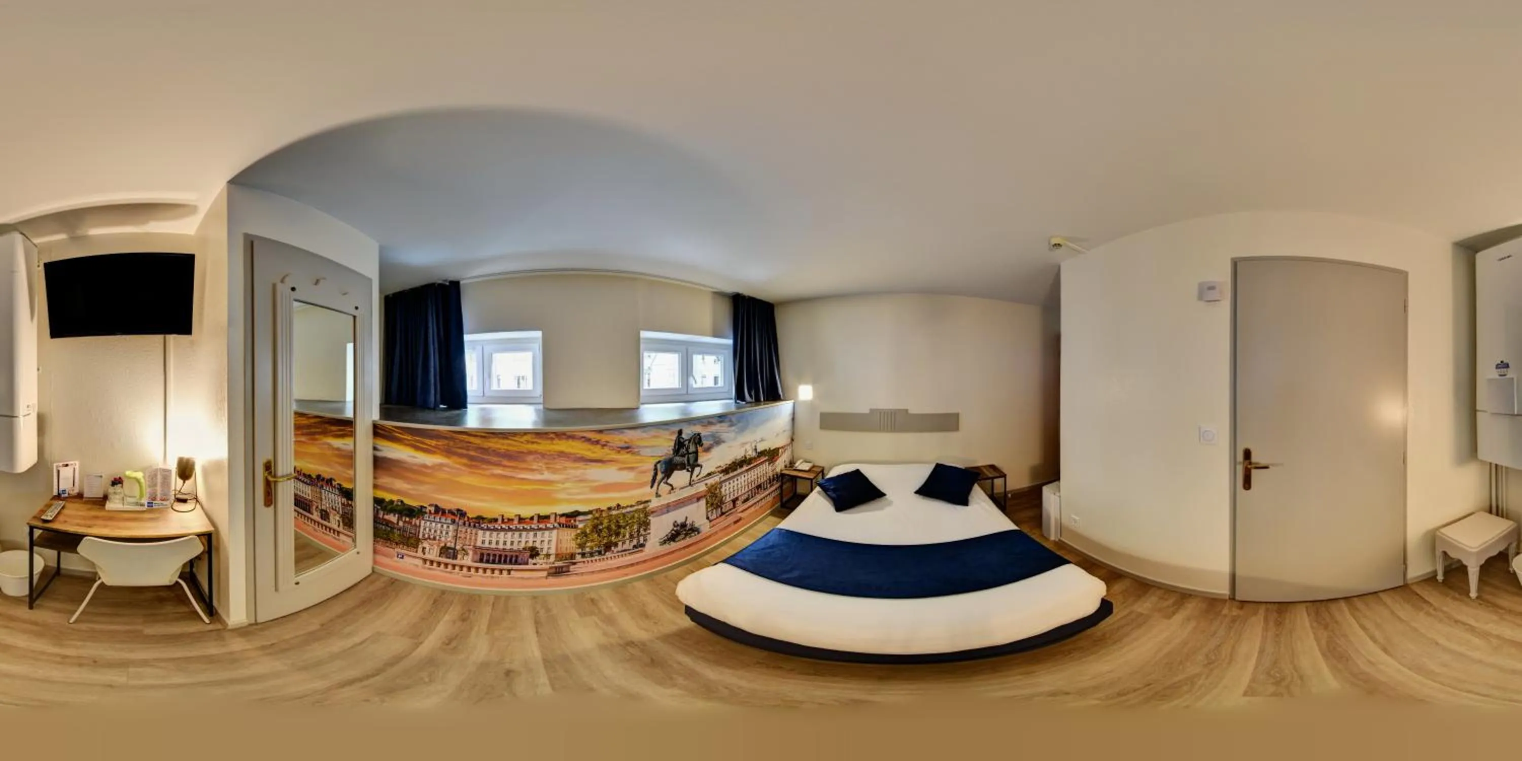 Shower, Bed in Hôtel du Parc