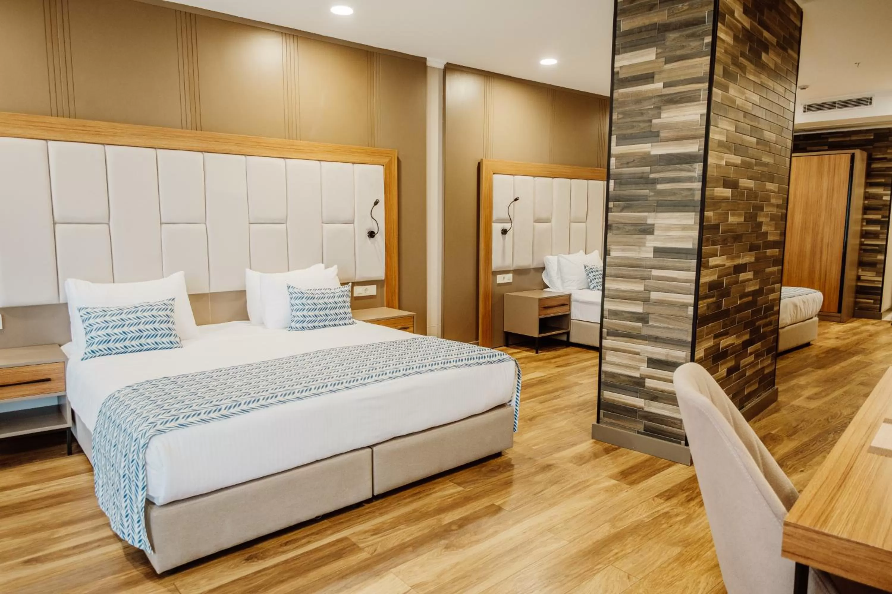 Bedroom, Bed in King Solomon Batumi Hotel