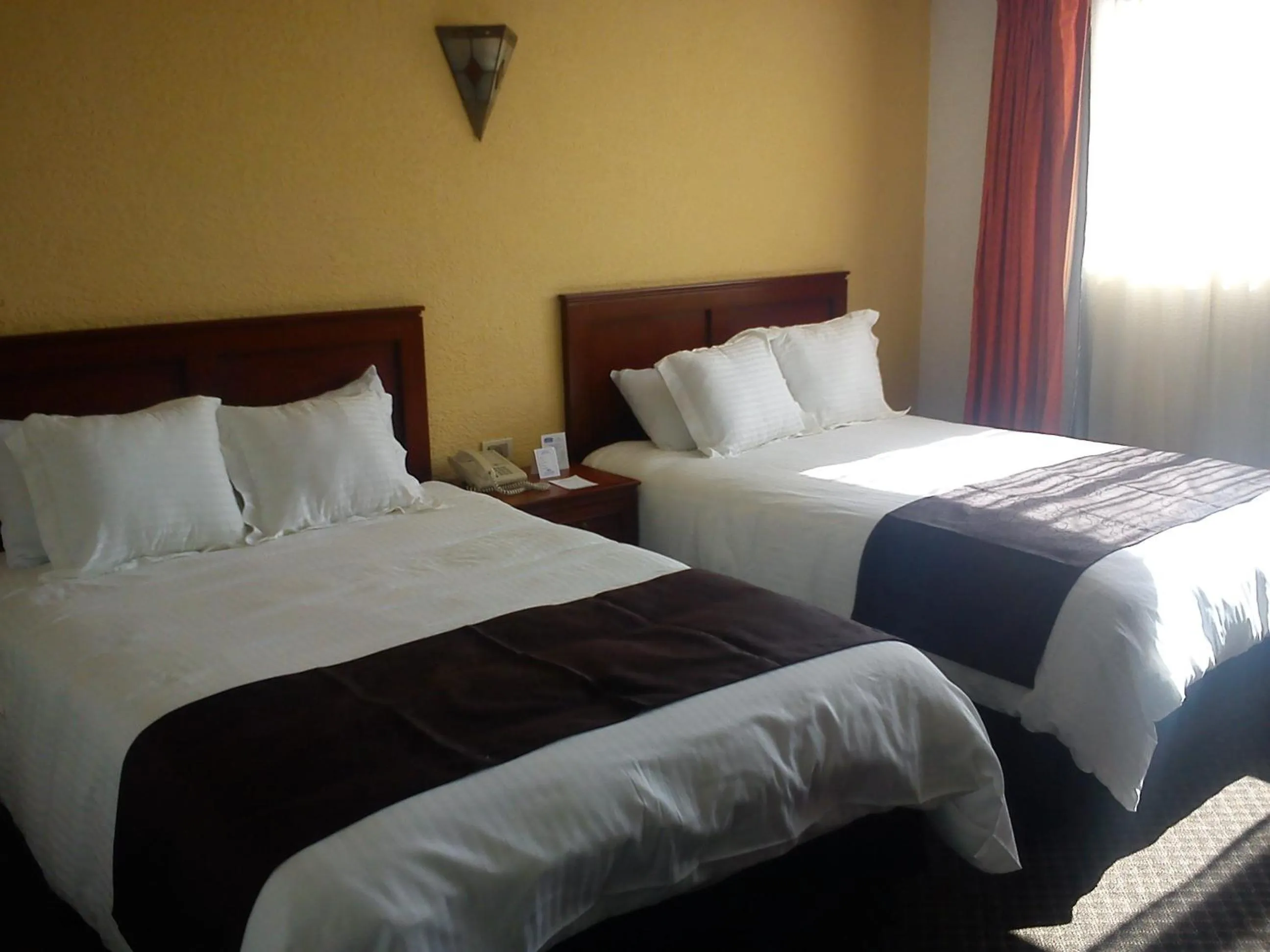 Bedroom, Bed in Howard Johnson by Wyndham Morelia Calle Real