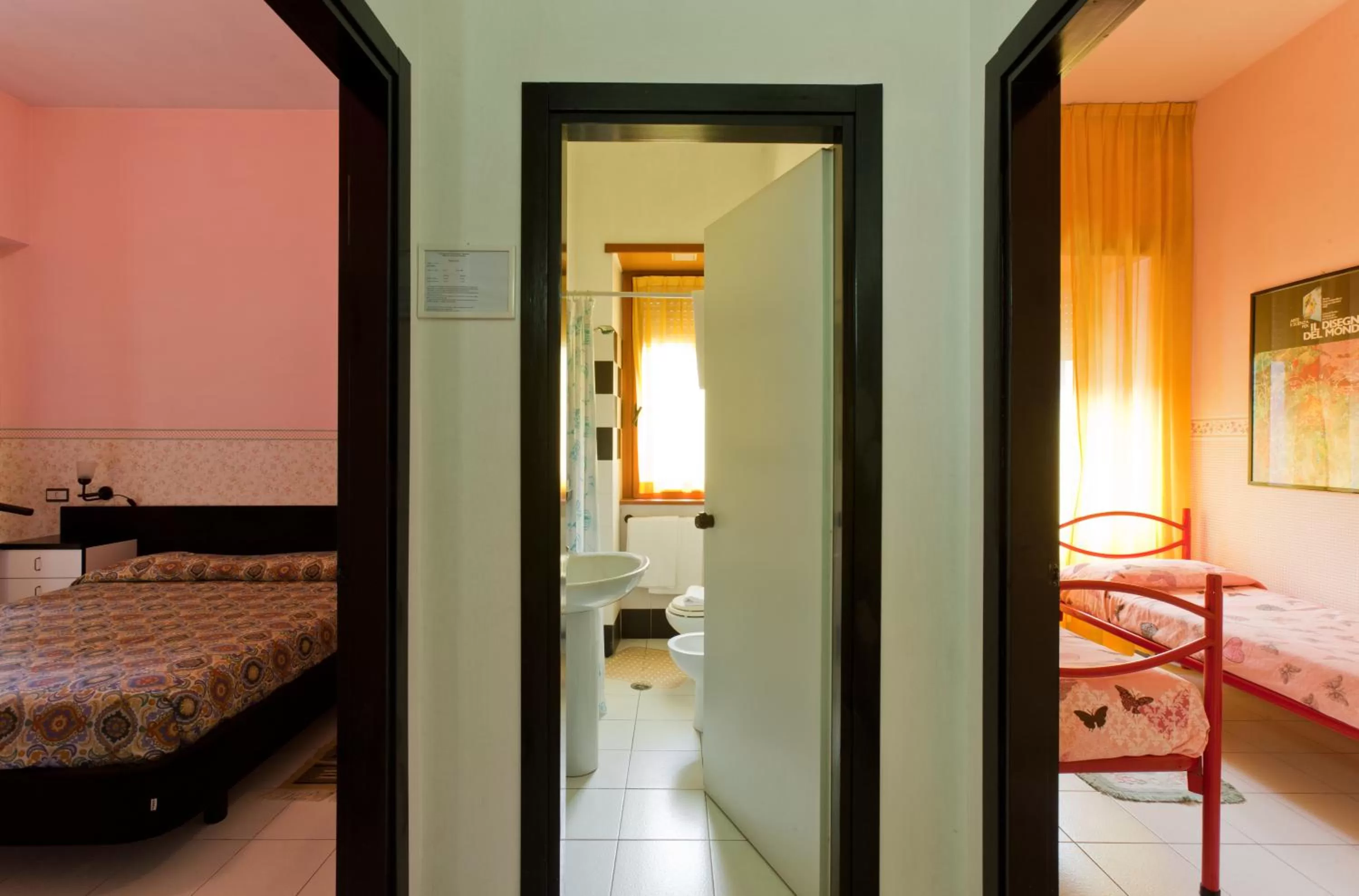 Toilet, Bed in Hotel Letizia