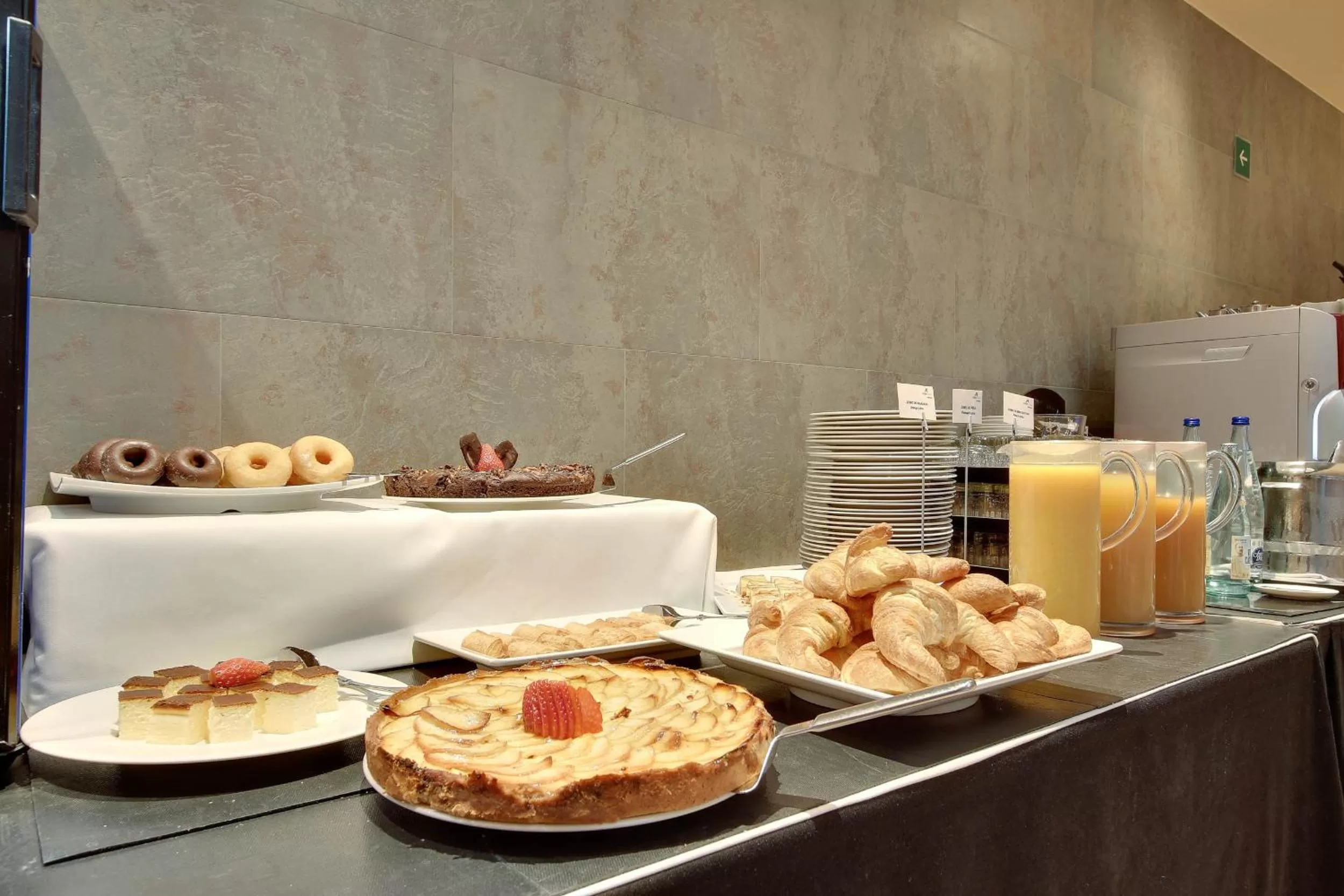 Breakfast in Hotel Badalona Tower