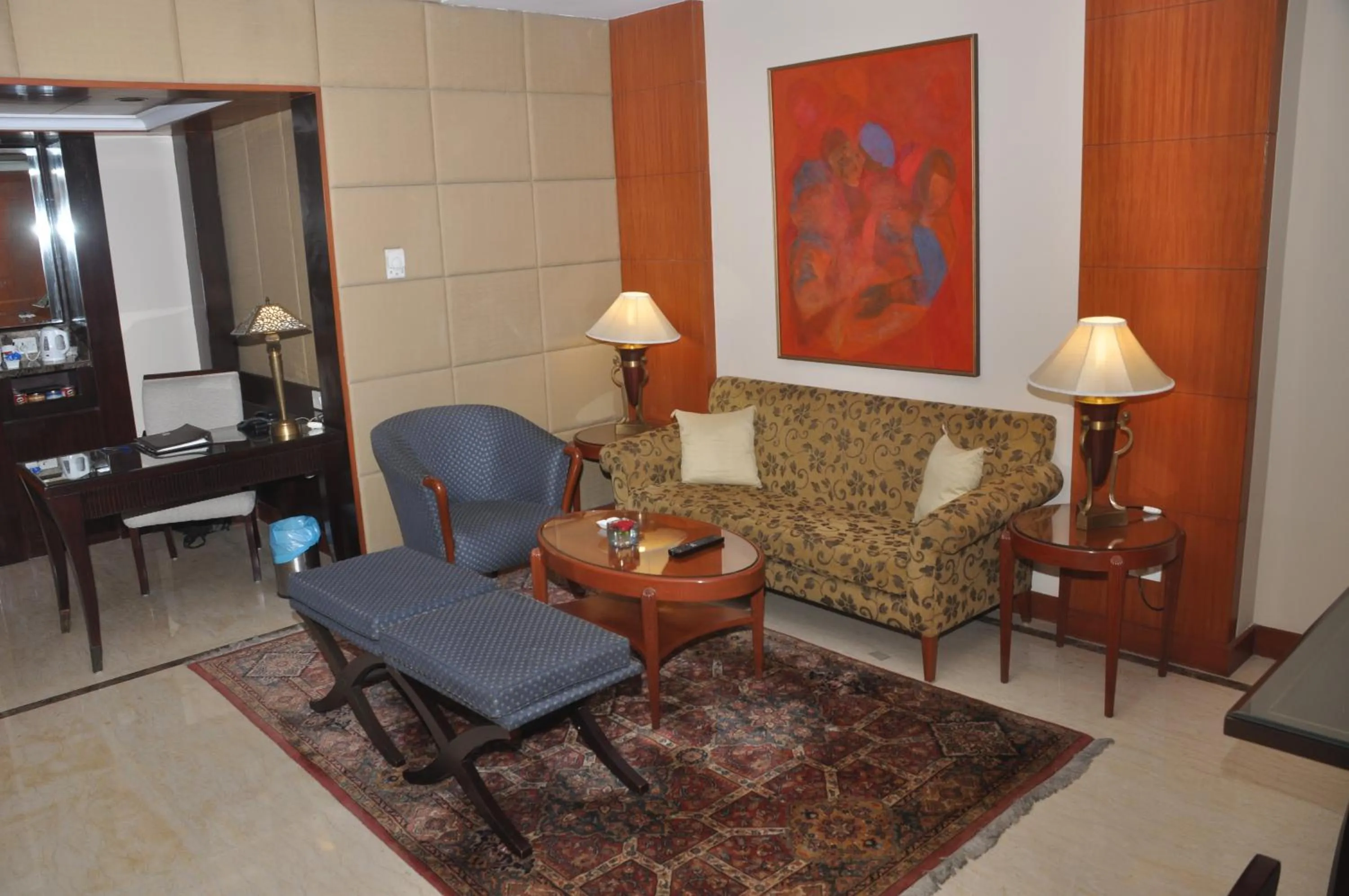 Living room in The Hans, New Delhi