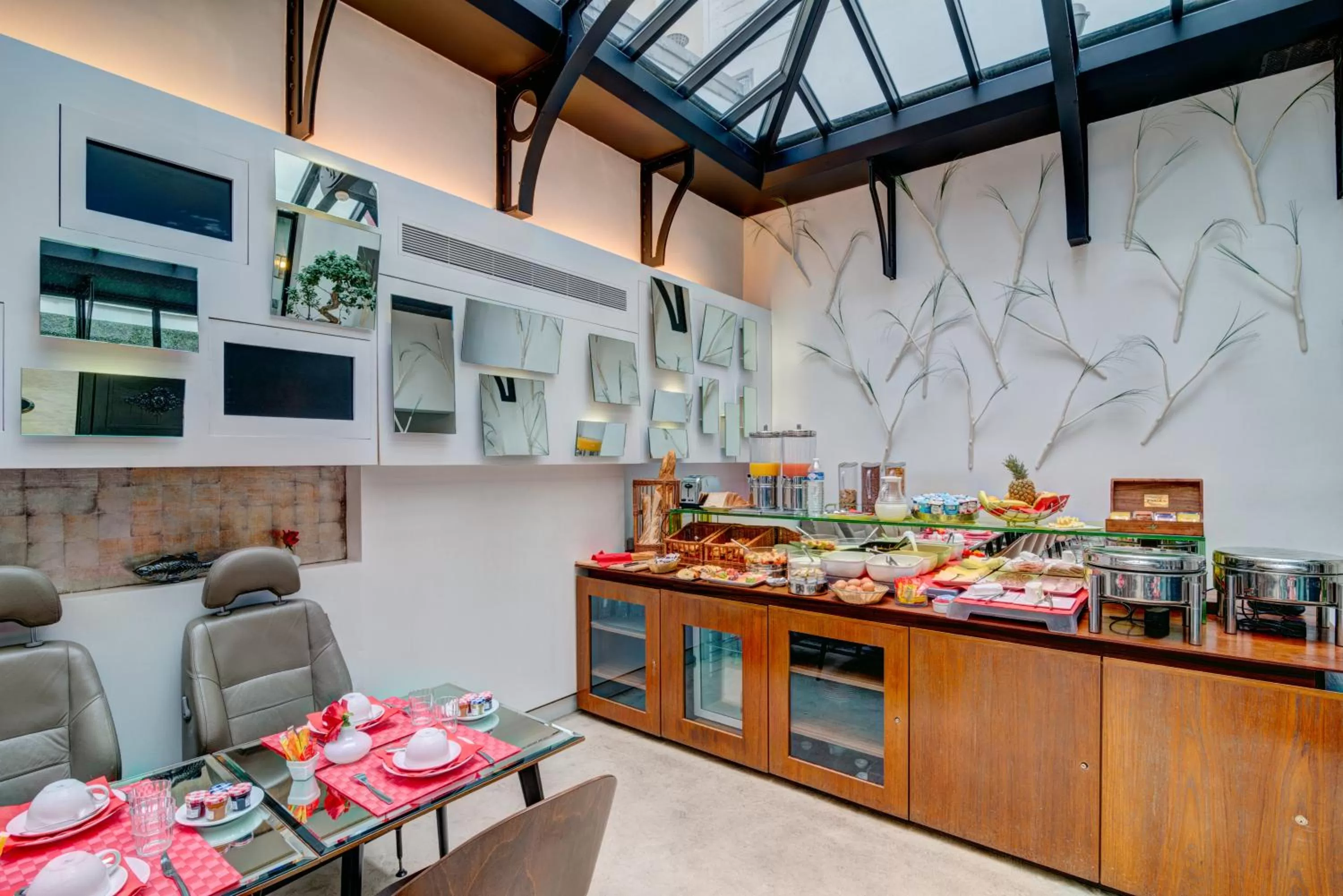 Restaurant/places to eat in Hotel Joyce - Astotel