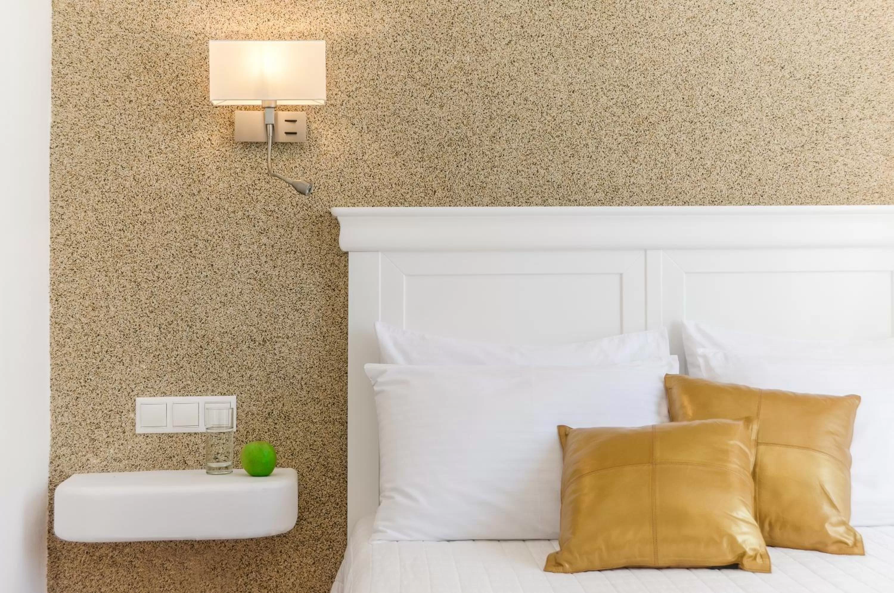 Bedroom, Bed in Adriani Hotel