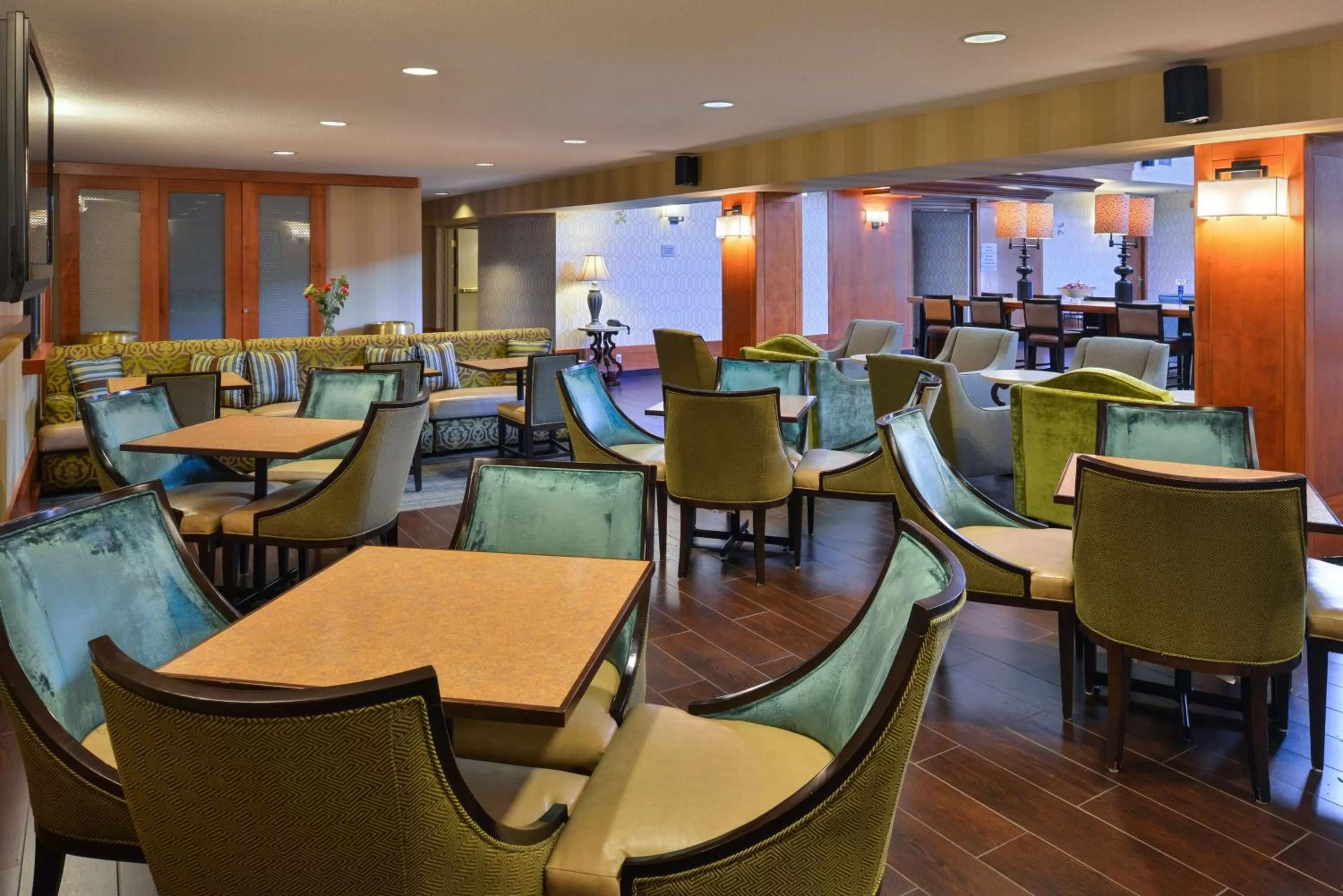 Lobby or reception in Hampton Inn & Suites by Hilton Calgary University NW