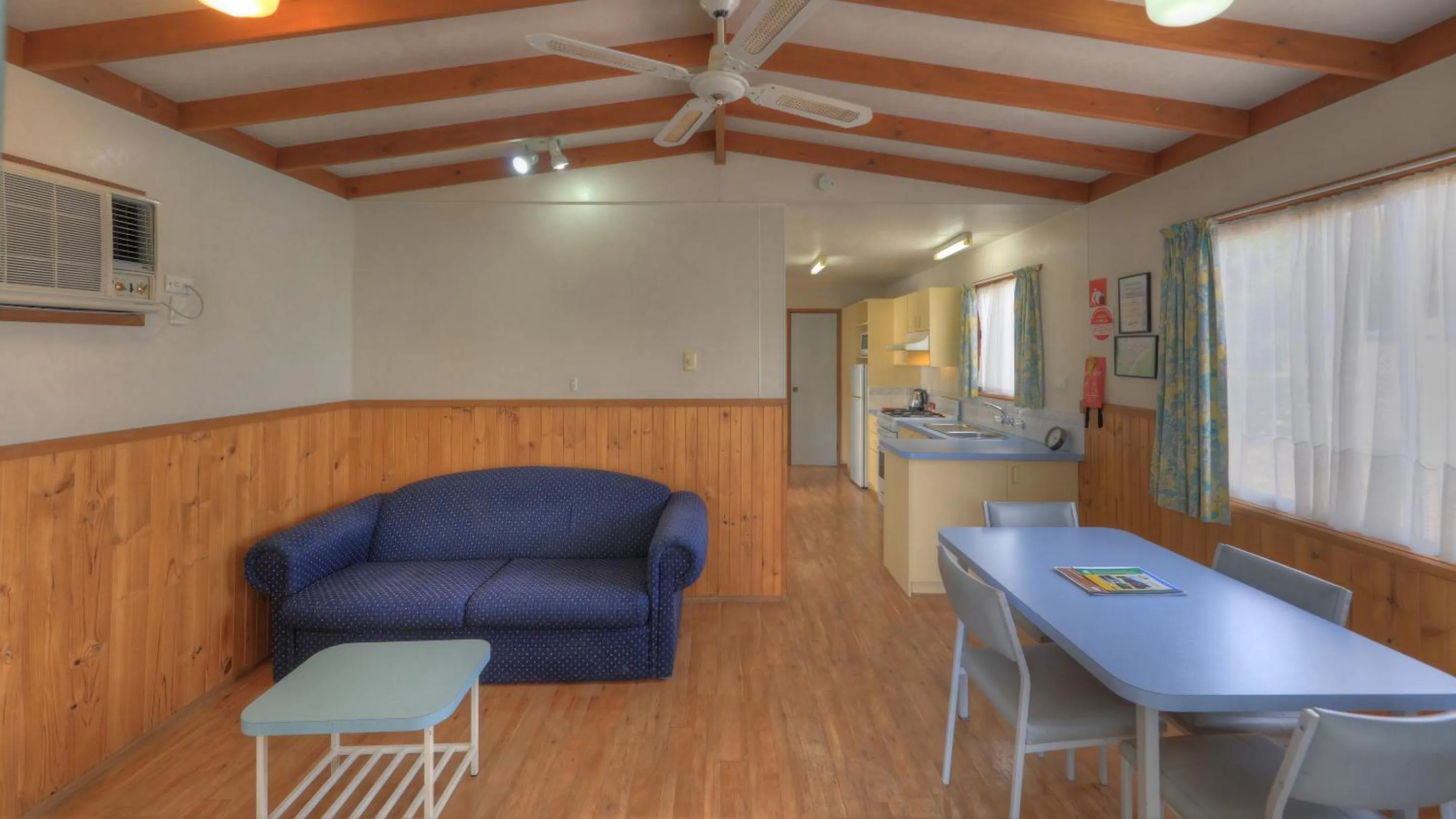 2 Bedroom Standard Family Villa in Airport Tourist Village Melbourne