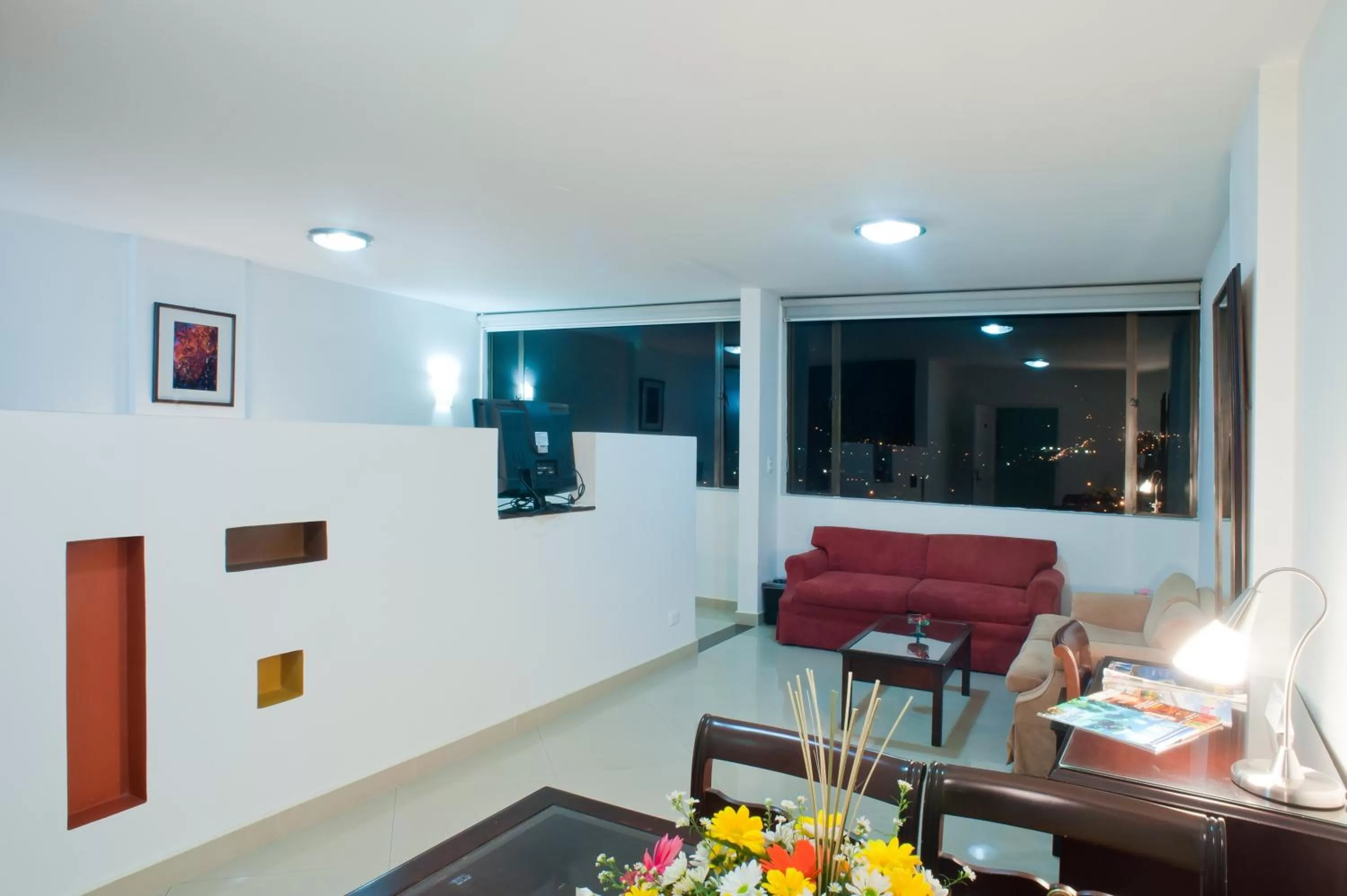 Photo of the whole room in Hotel Dann Combeima