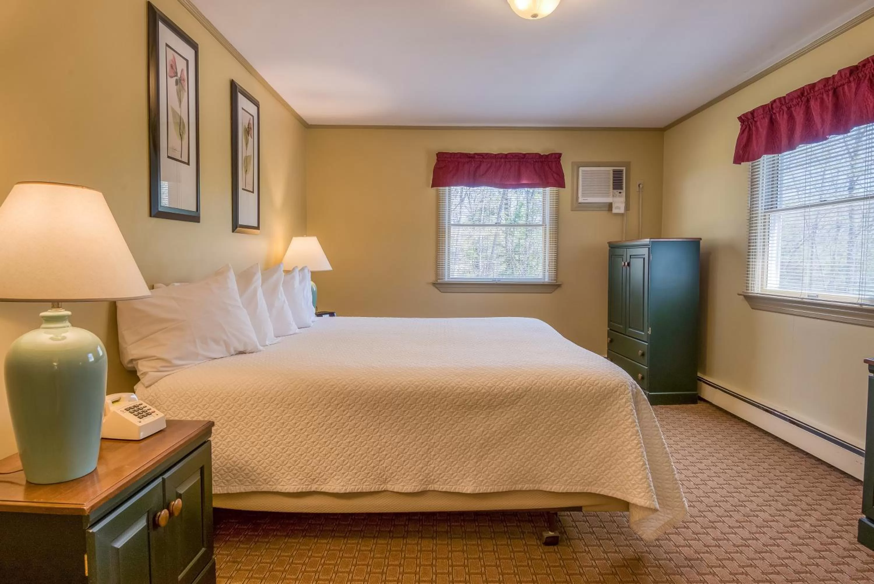 Bed in Purity Spring Resort