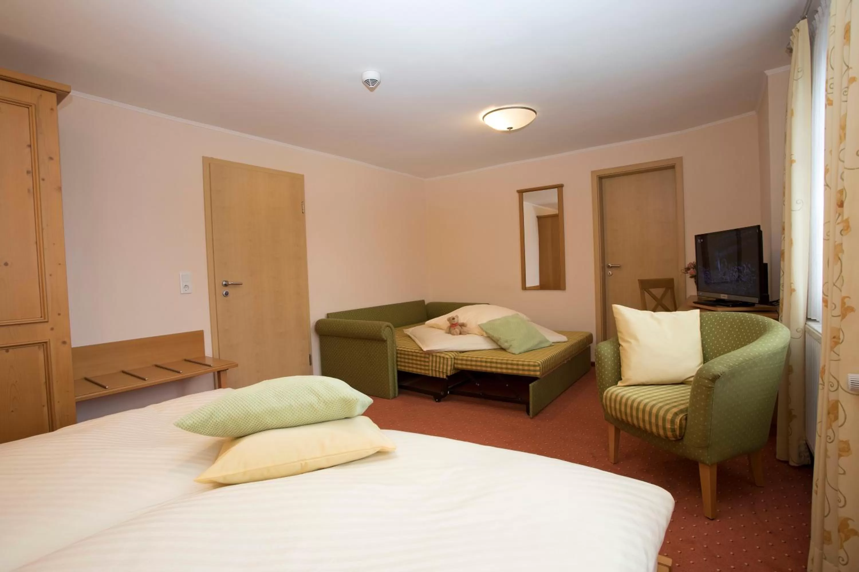 Photo of the whole room, Bed in Hotel Lindenhof