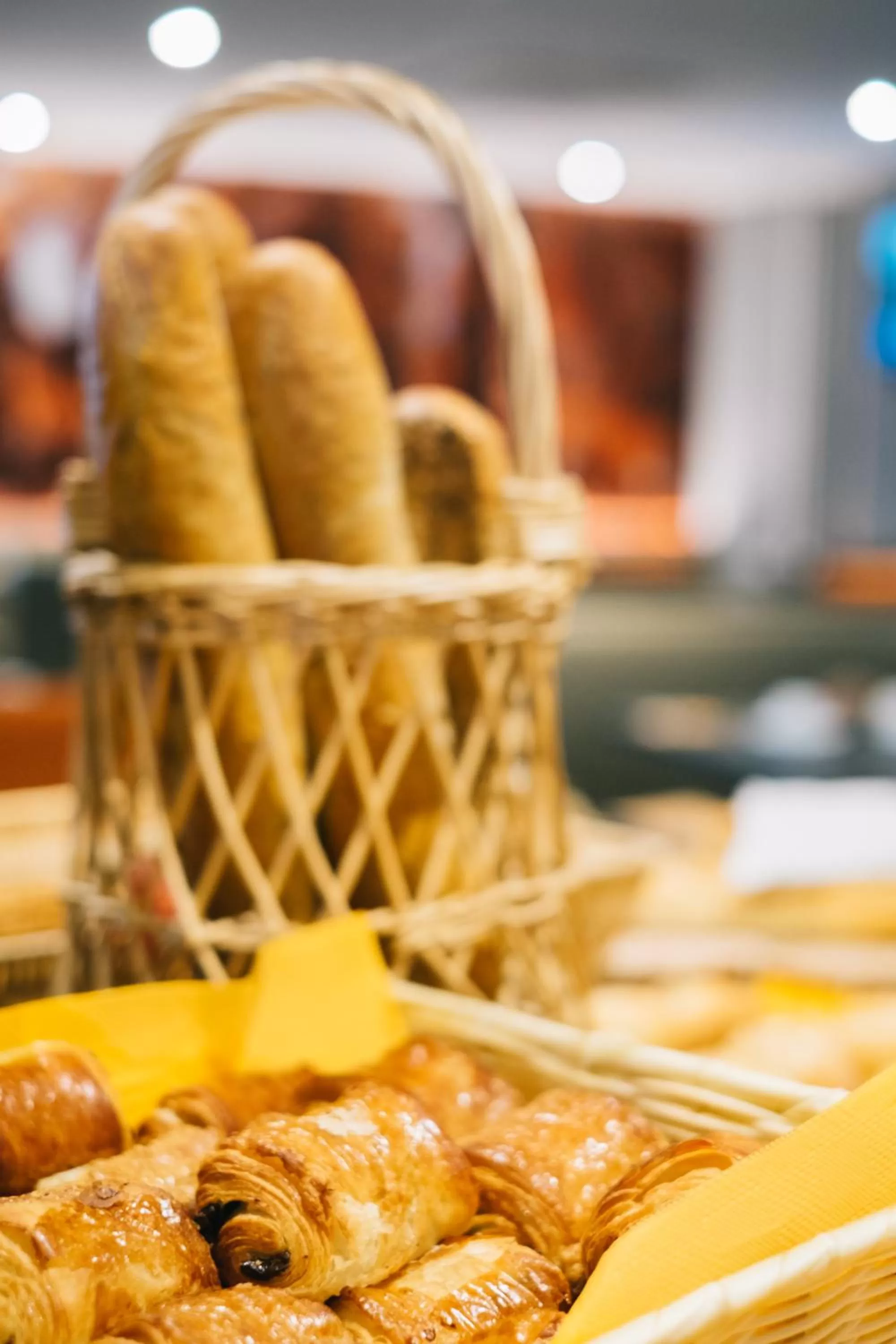 Breakfast in Orange Hotel La Louvière