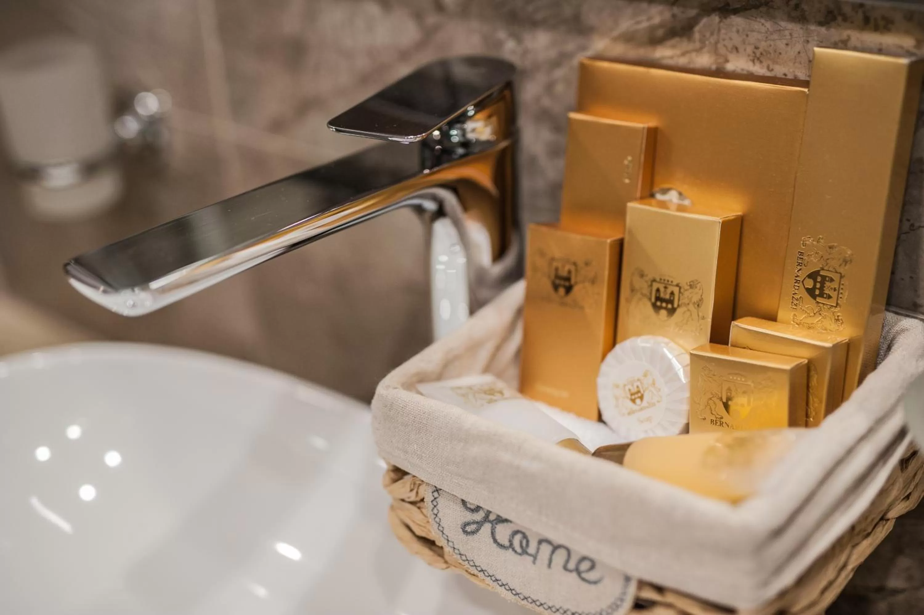 Bathroom in Bernardazzi Grand Hotel