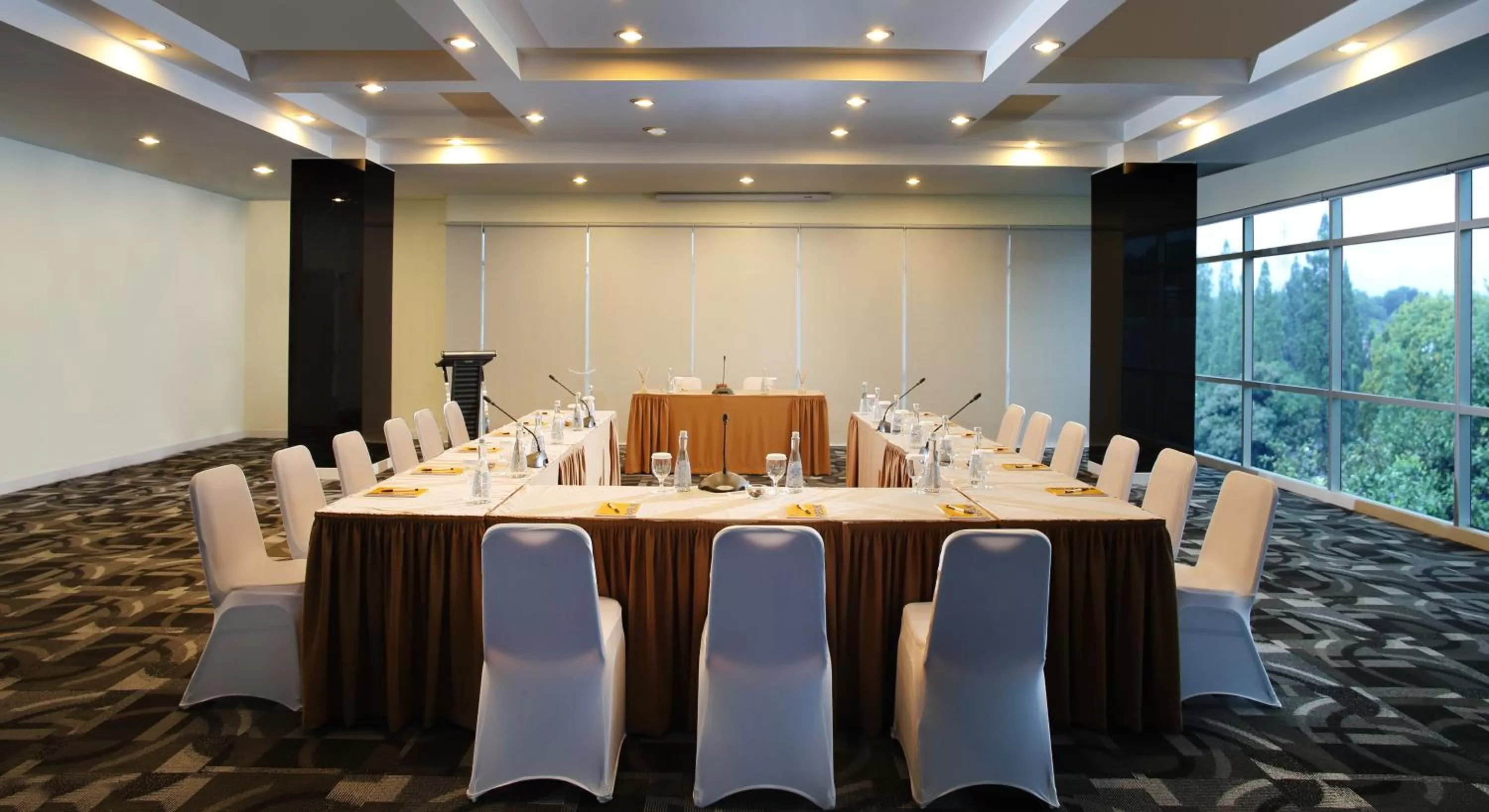 Business facilities in Patra Bandung Hotel