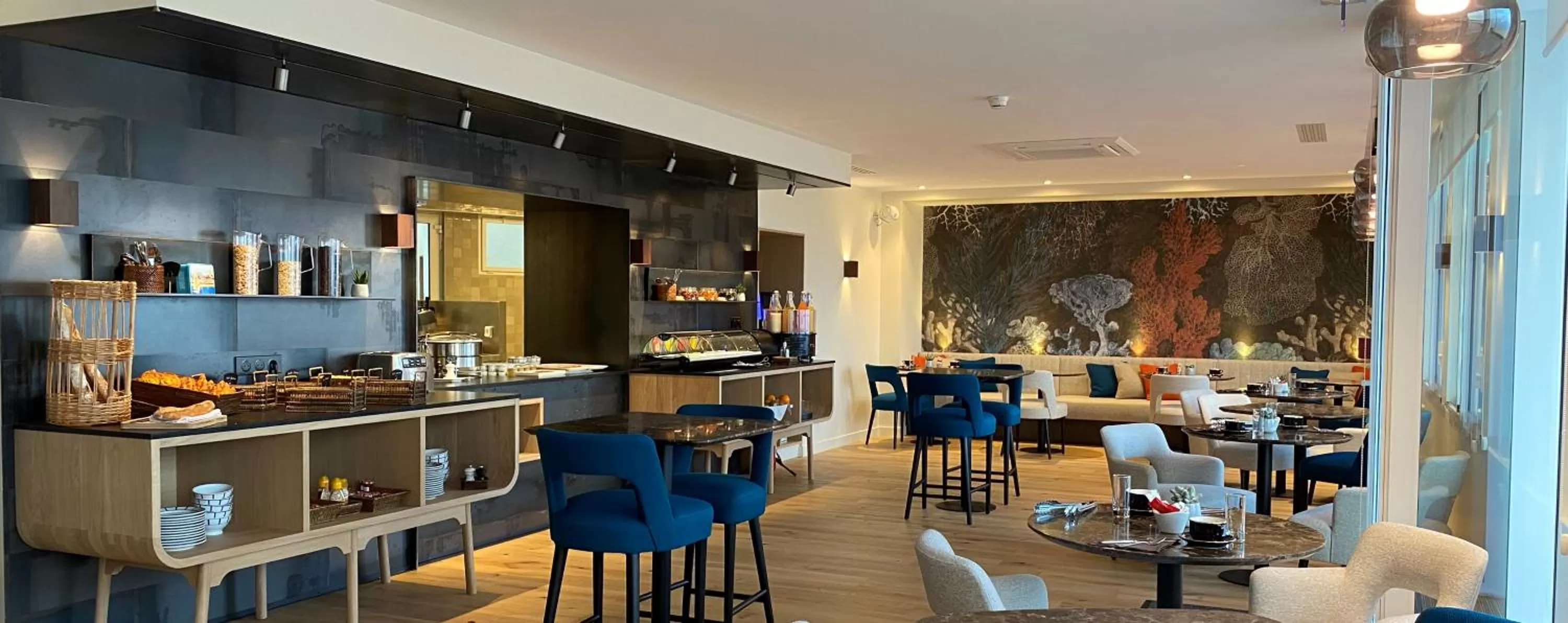 Breakfast, Restaurant/Places to Eat in Hôtel de la Plage - Saint Jean de Luz