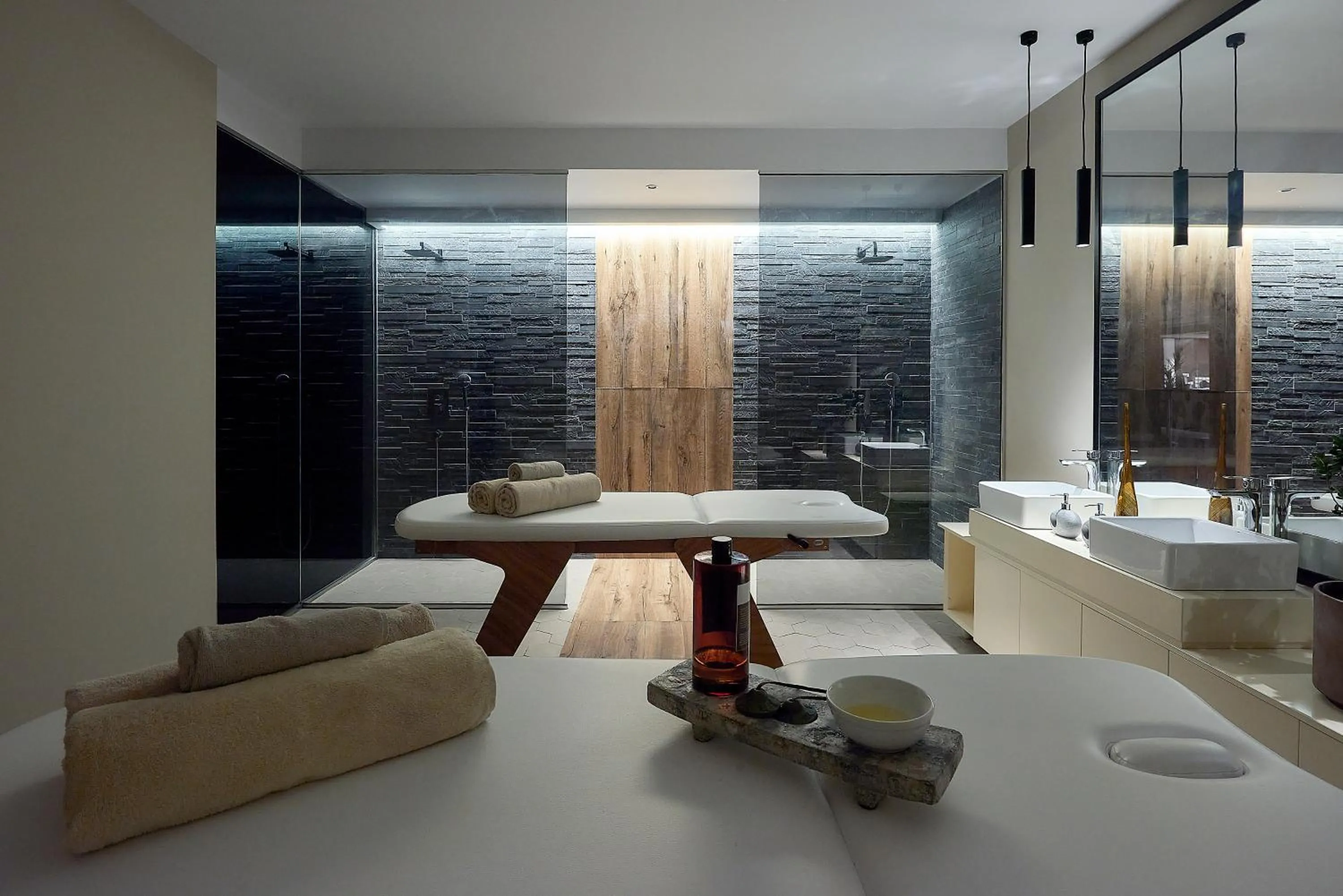 Massage in Michelangelo Resort & Spa