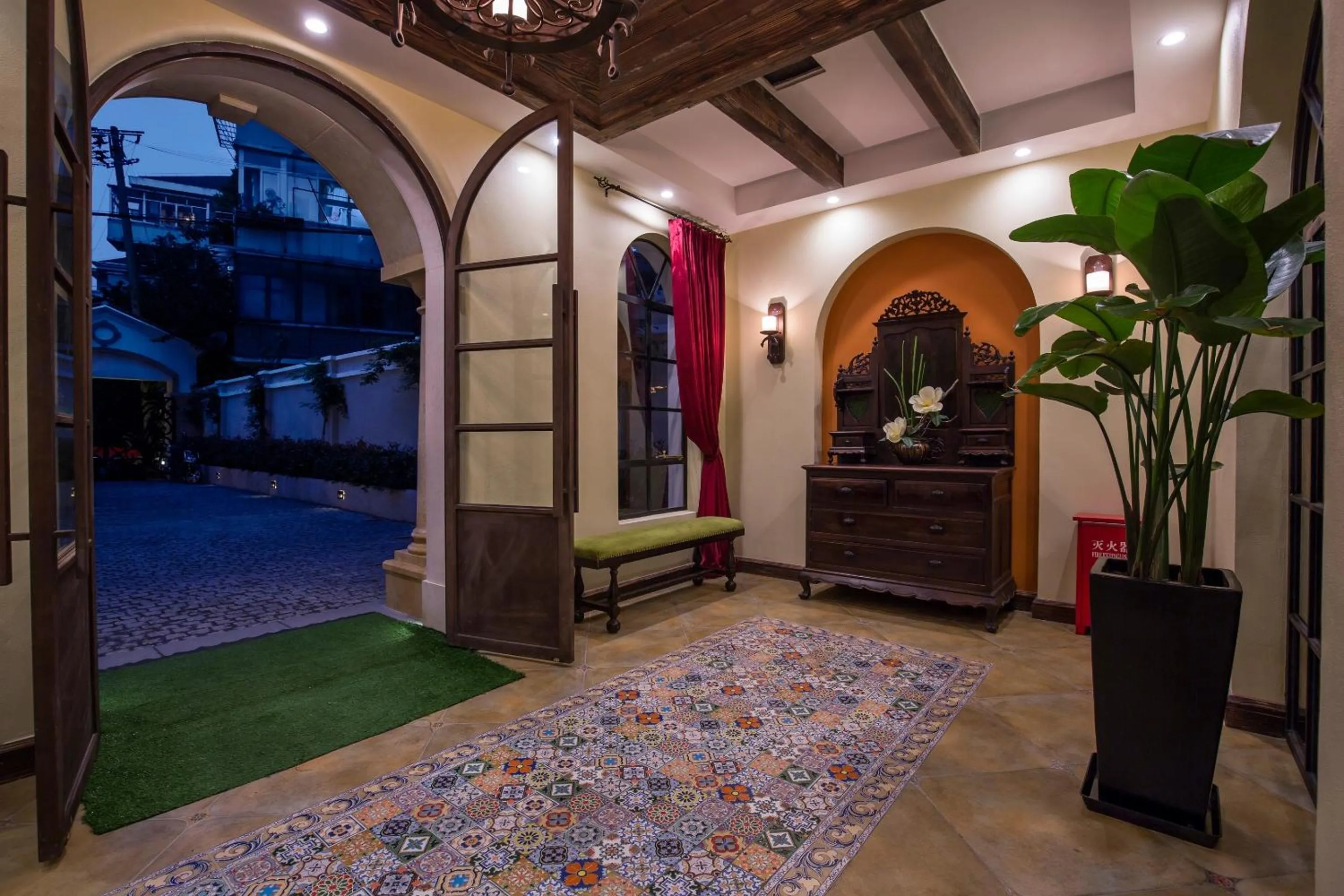 Decorative detail in Shanghai Former French Concession Garden Hotel