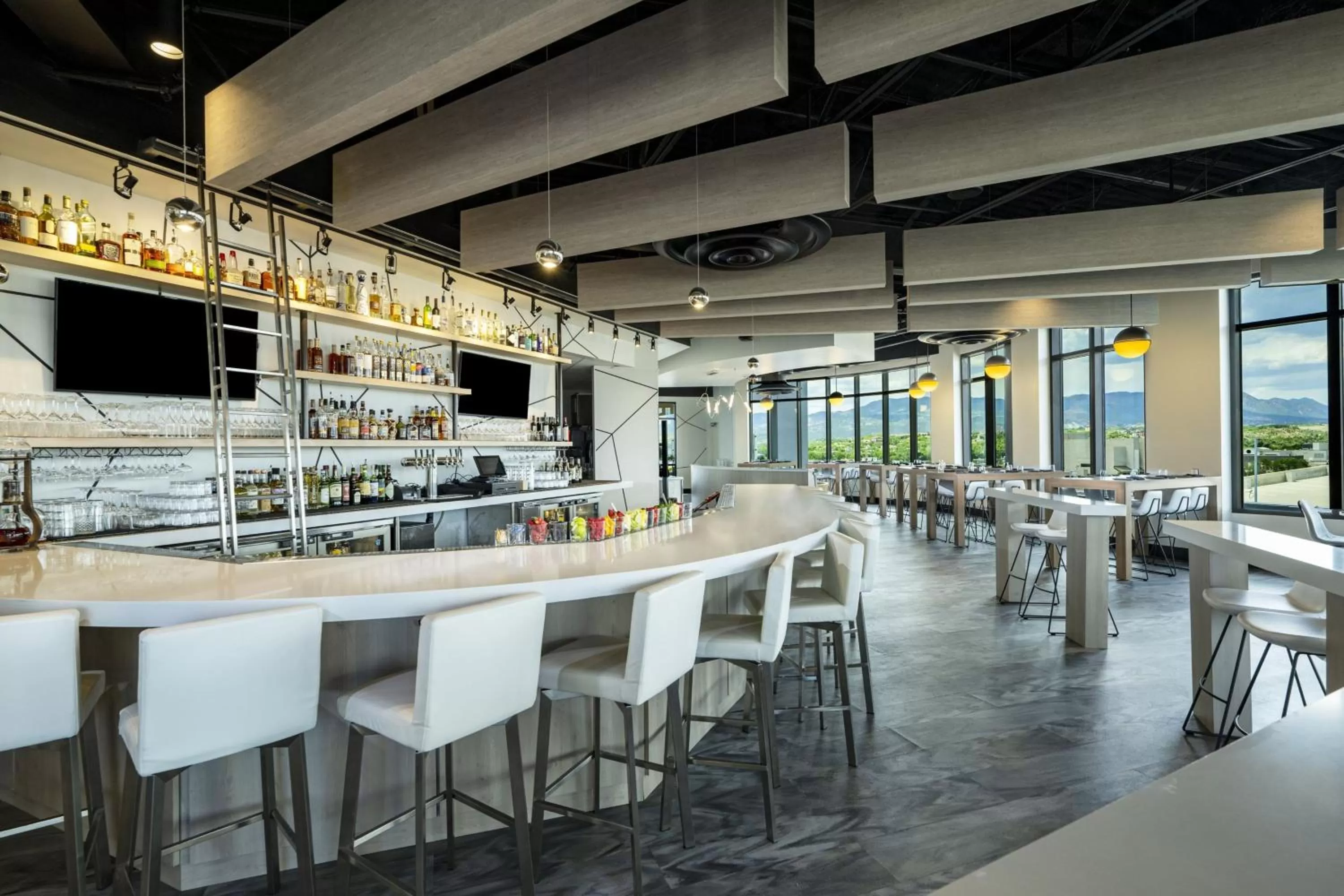 Restaurant/places to eat in Element Colorado Springs Downtown