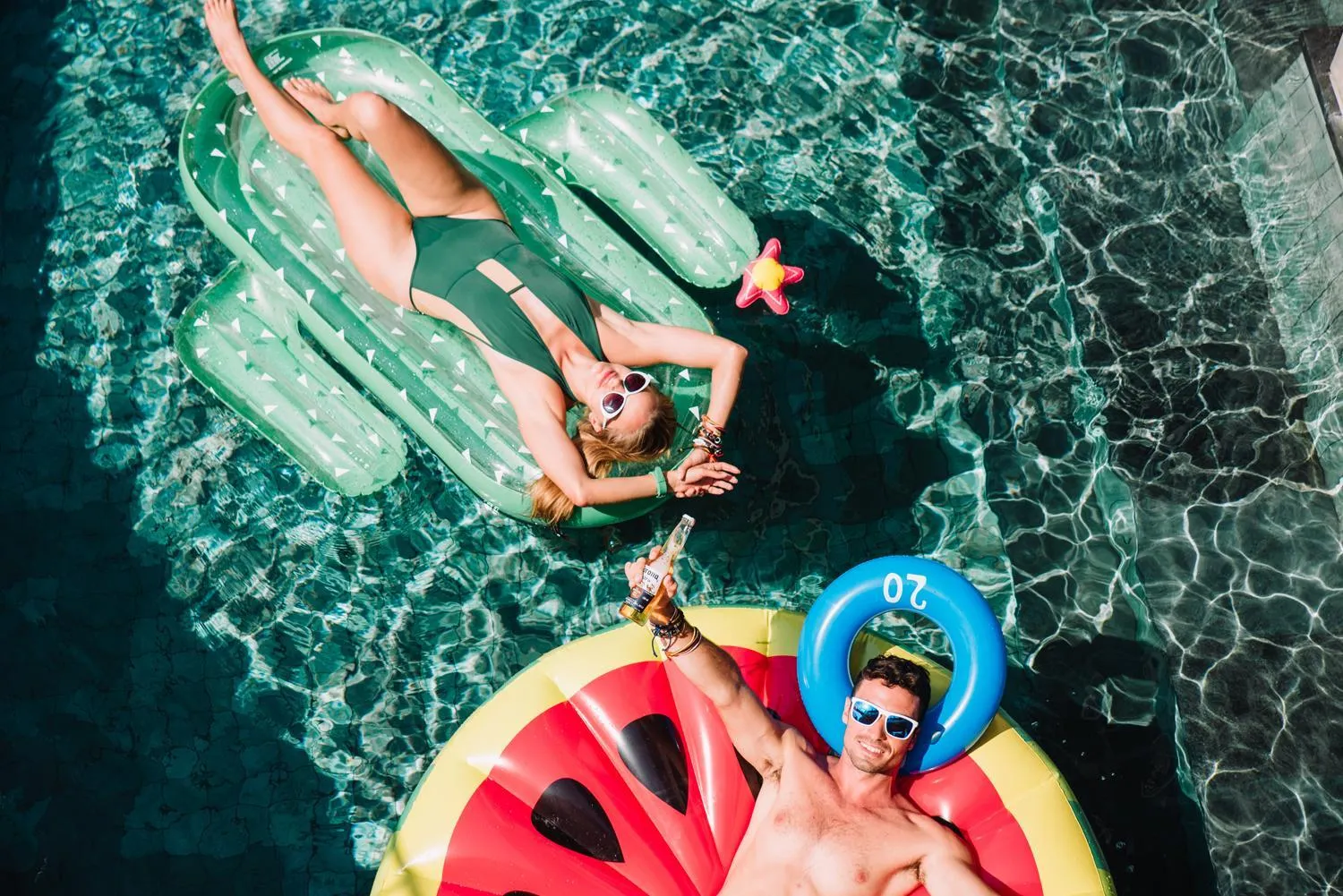 Swimming pool in Cara Cara Inn