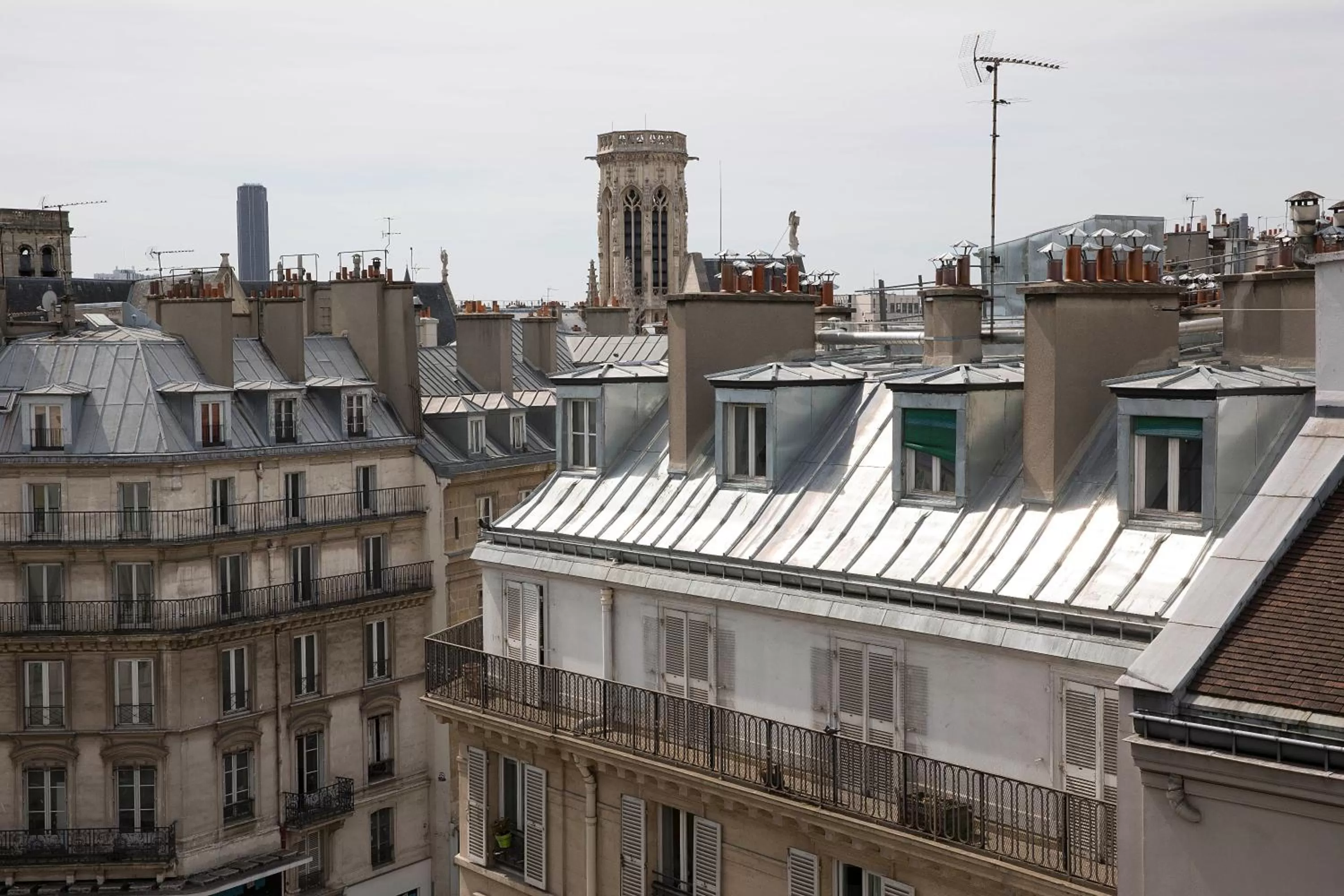 View (from property/room) in L'Empire Paris - Louvre
