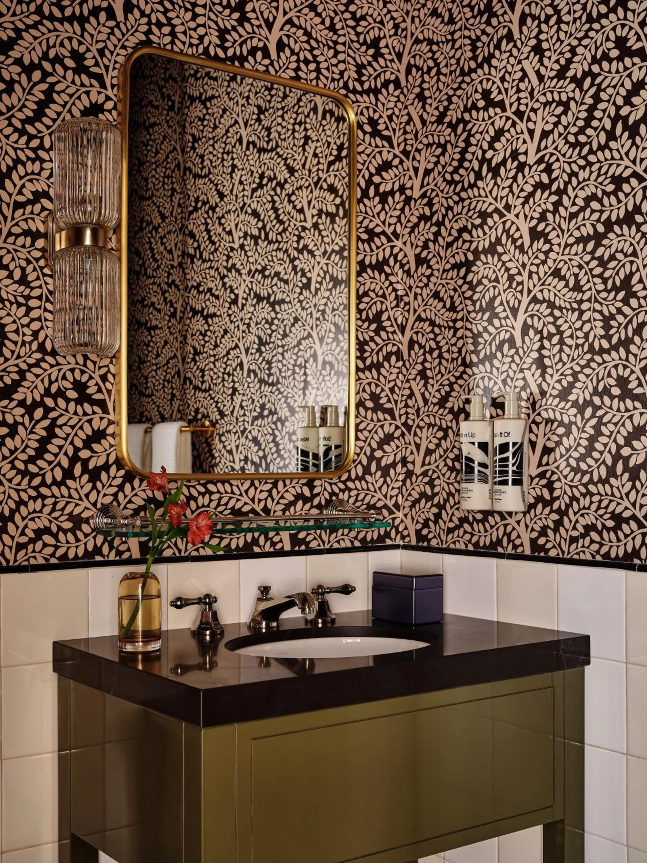 Bathroom in Romer Hell's Kitchen