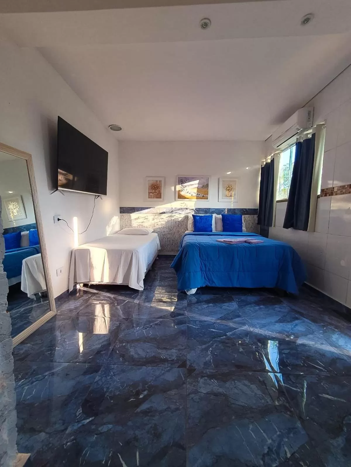 Superior Triple Room in Biomas Hotel