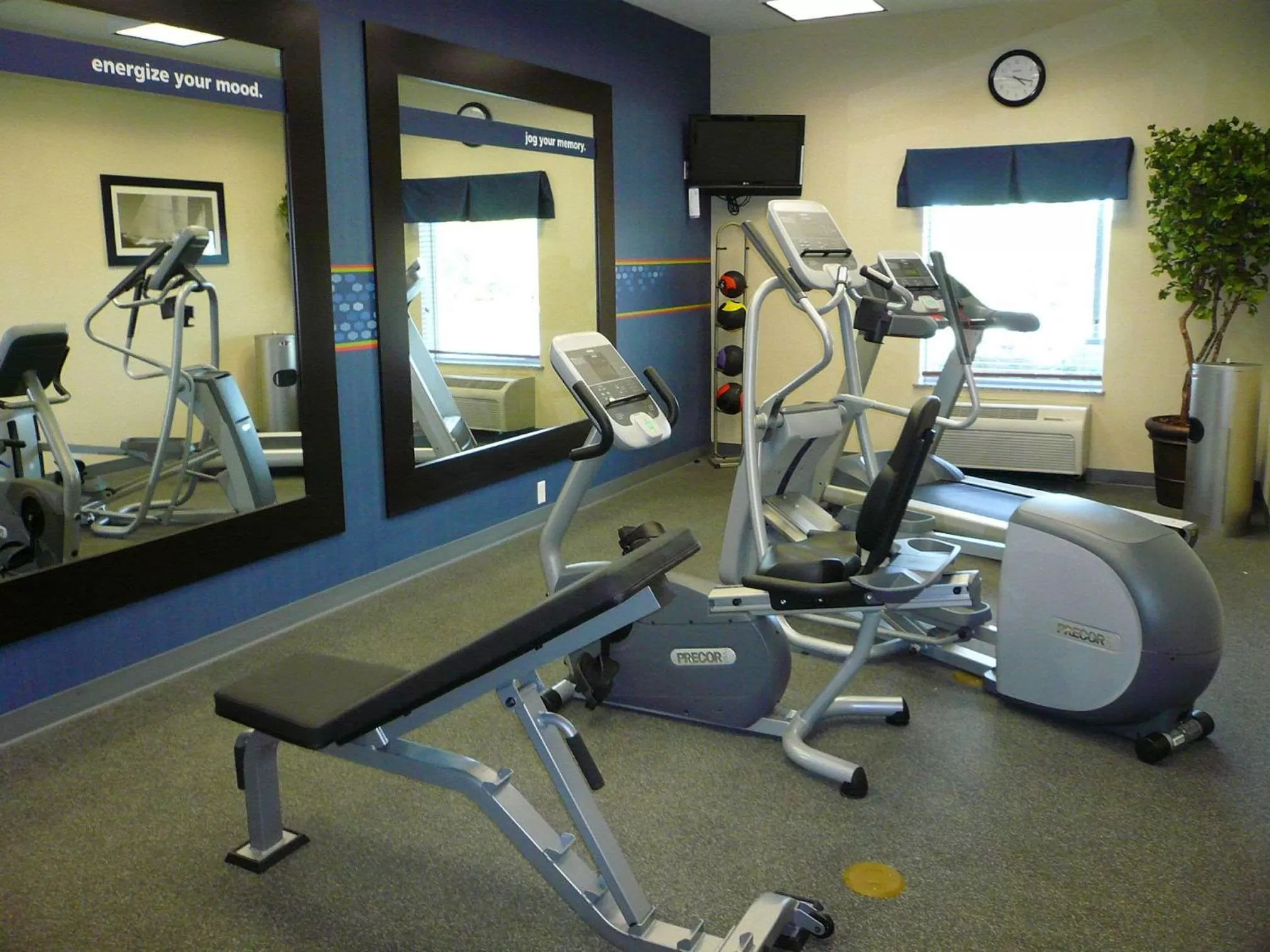 Fitness centre/facilities in Hampton Inn Dallas-Rockwall