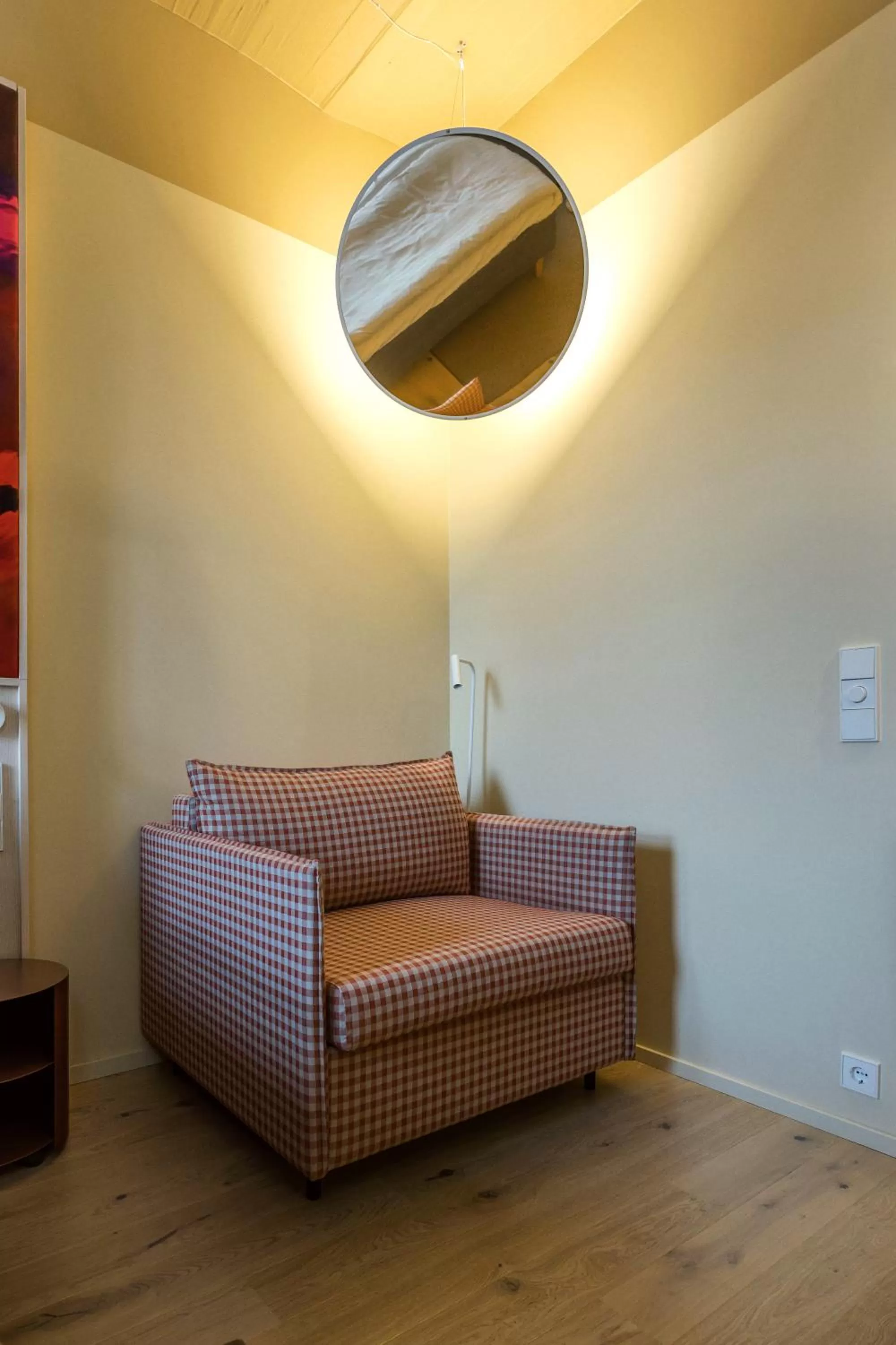 Seating area in Holiday Club Tampereen Kehräämö