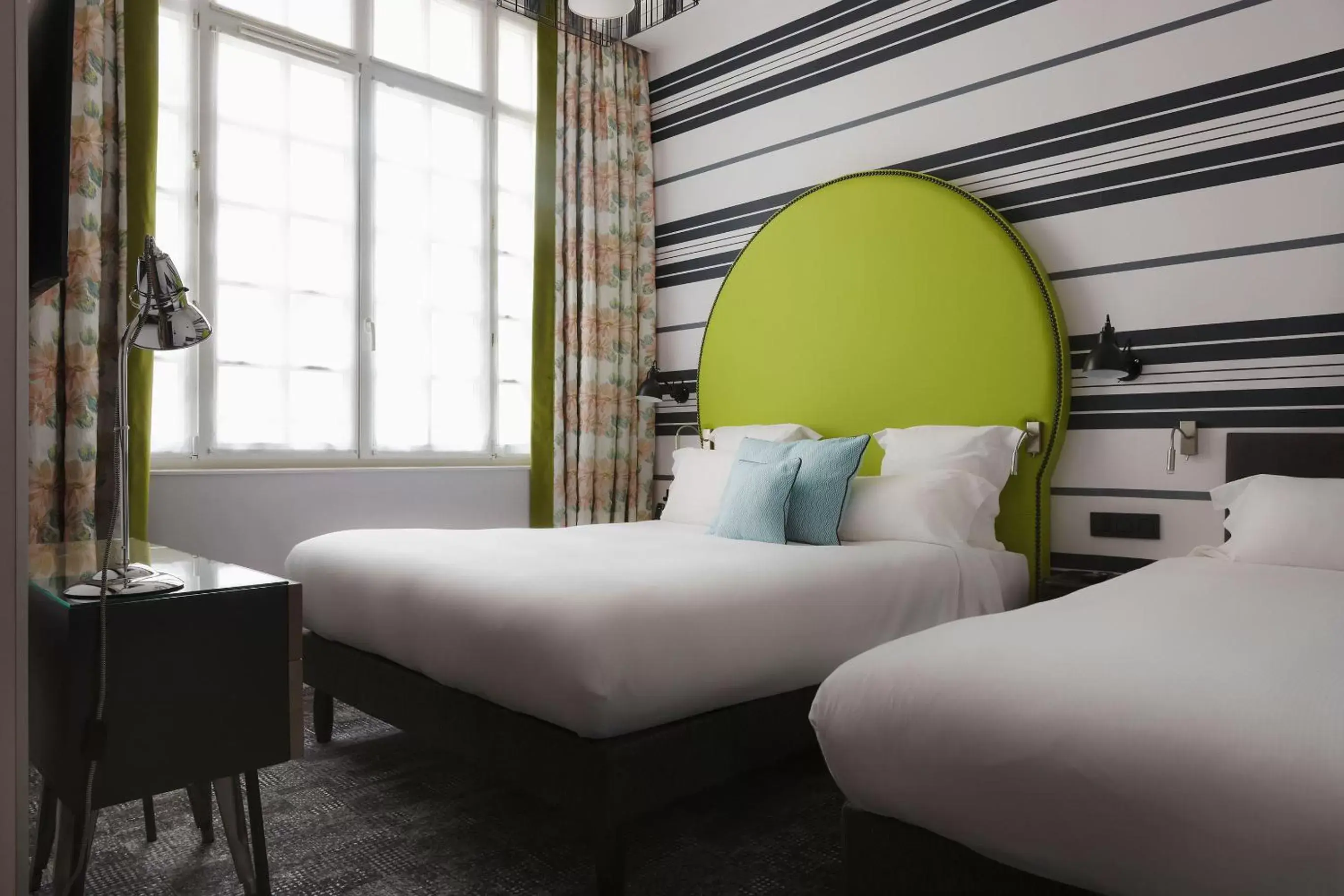 Superior Triple Room in Hôtel Fabric Superior Triple Room in Hôtel Fabric