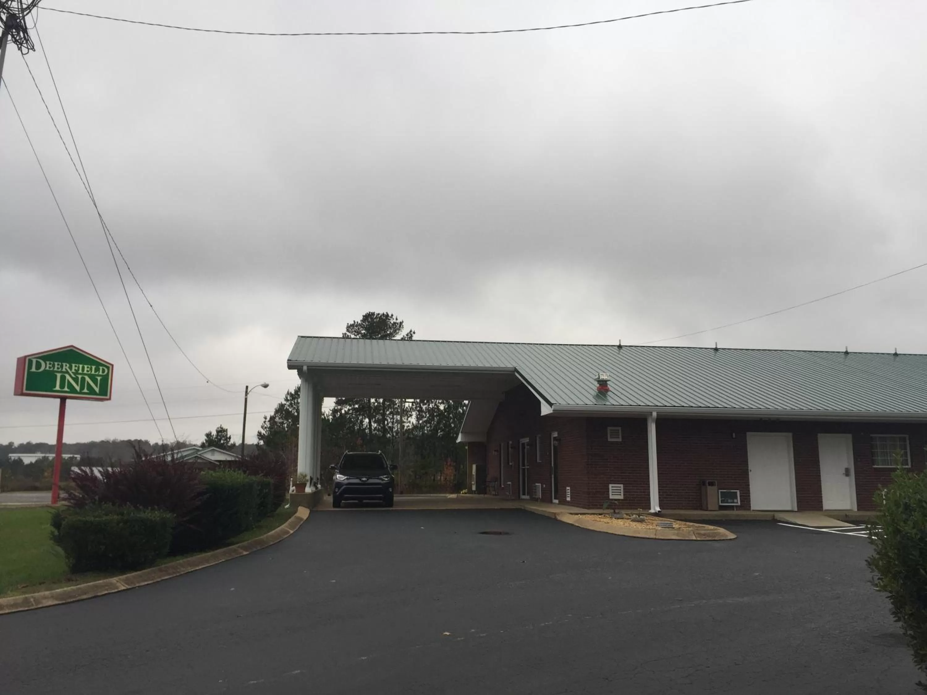 Property Building in Deerfield Inn New Johnsonville