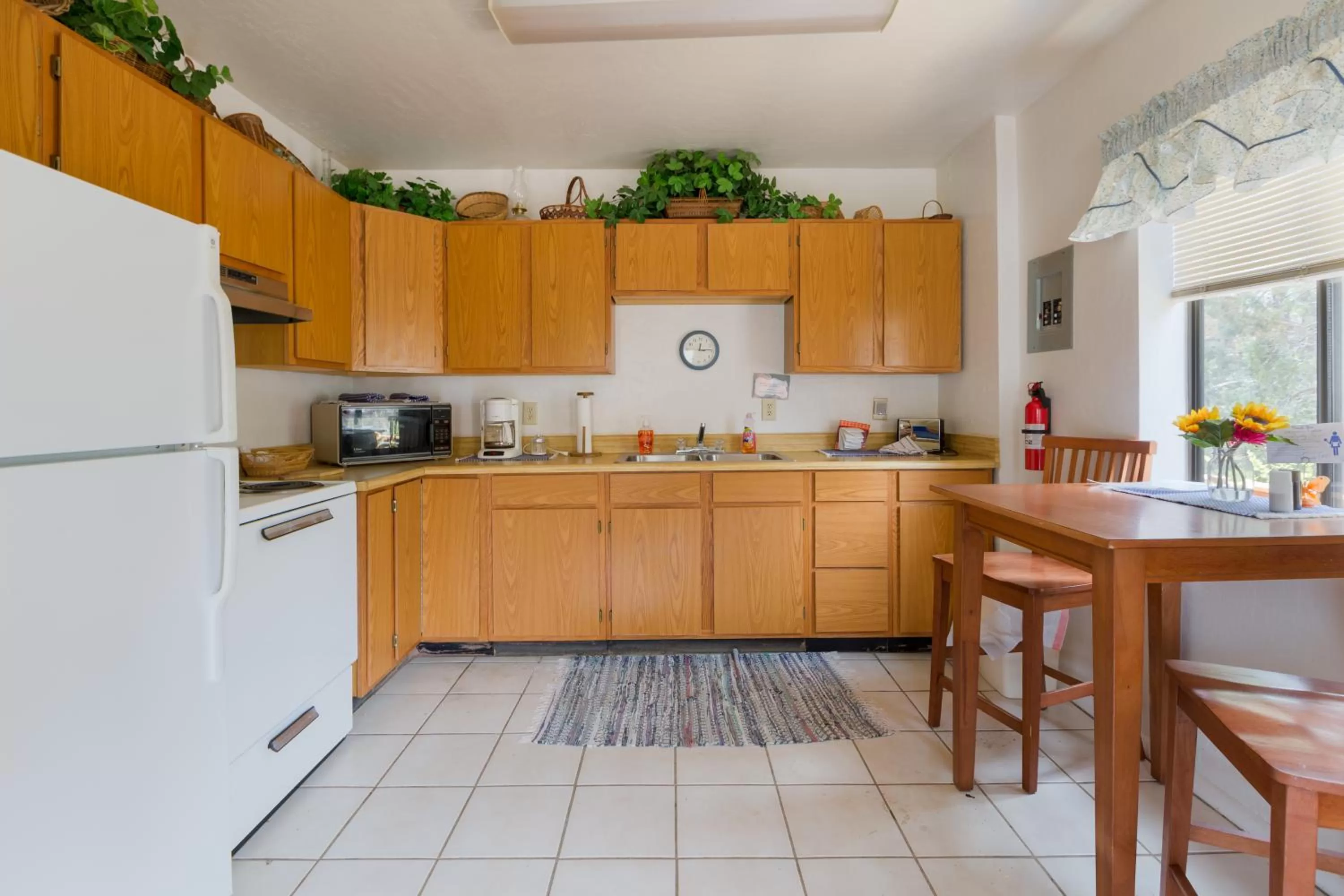 Kitchen/Kitchenette in Crown King Cabins Bradshaw