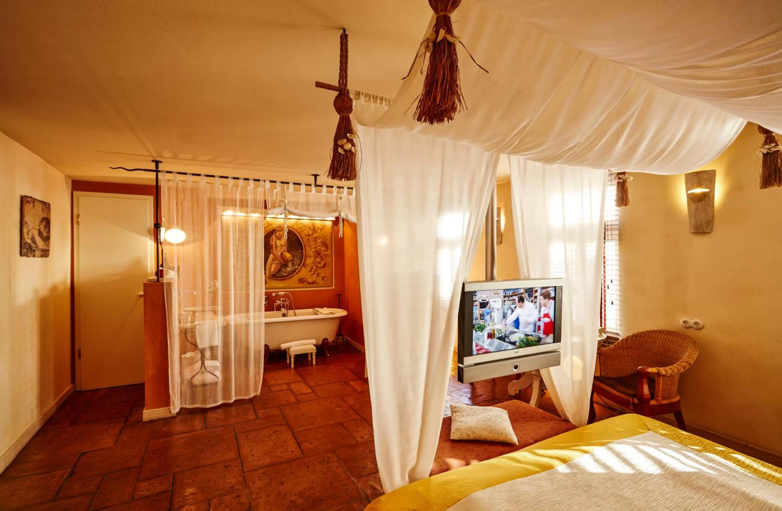 Photo of the whole room, Bed in Der Zauberlehrling