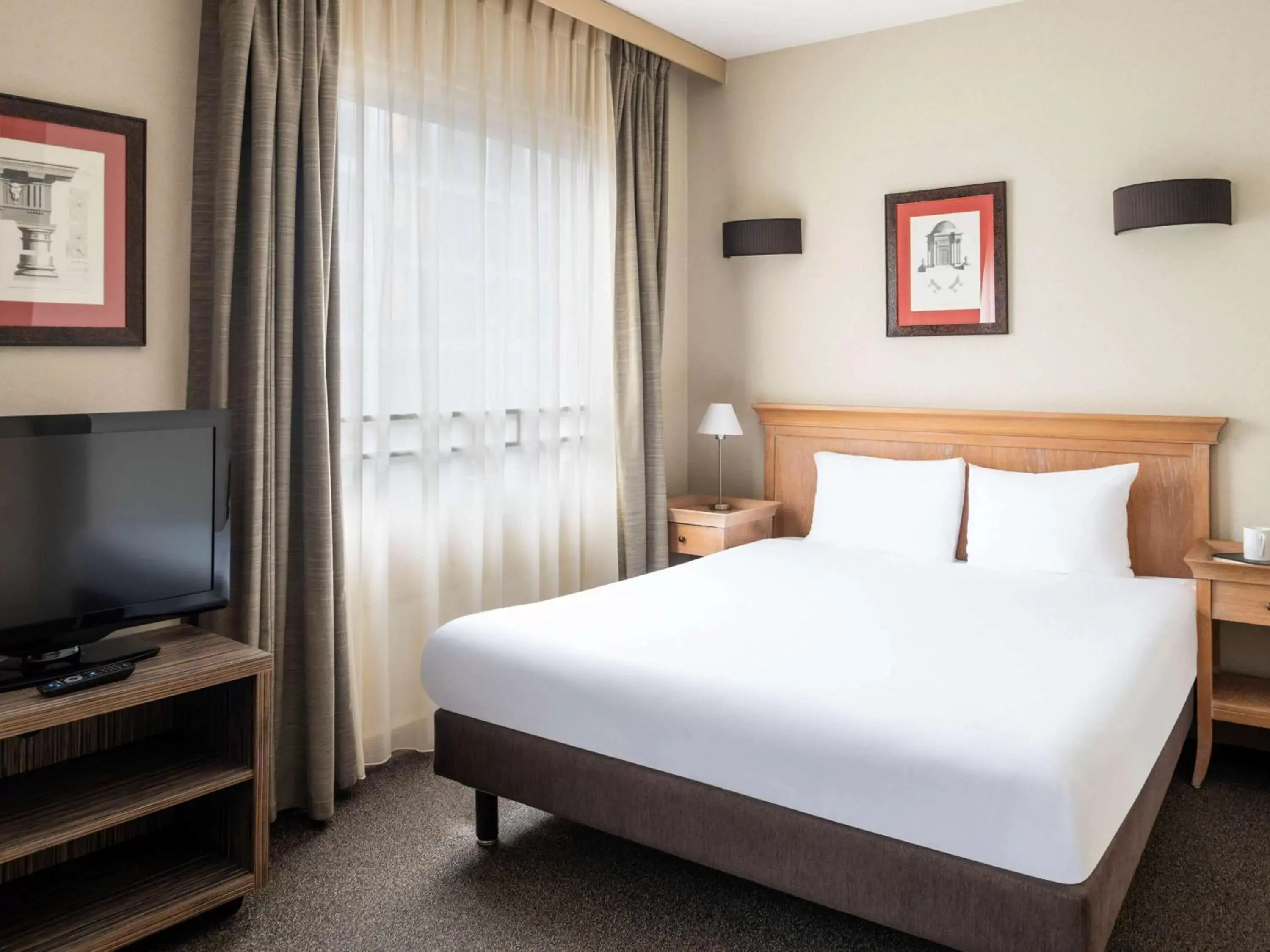 Aparthotel Adagio La Défense Esplanade Aparthotel Adagio La Défense Esplanade