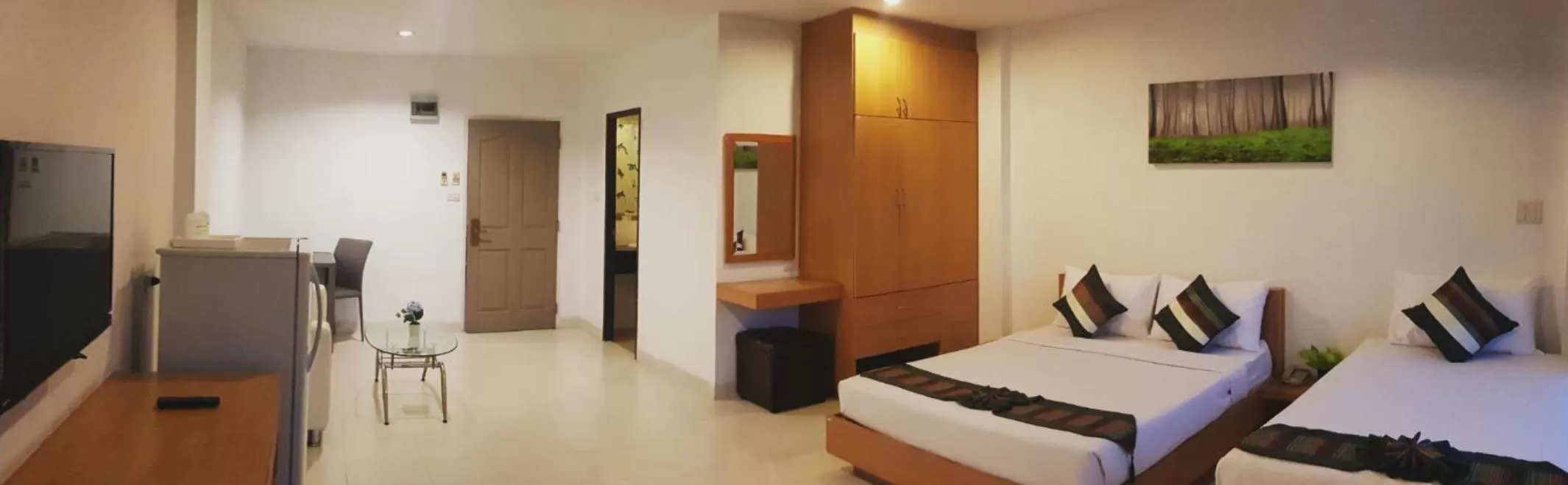 Photo of the whole room, Bed in Sena House