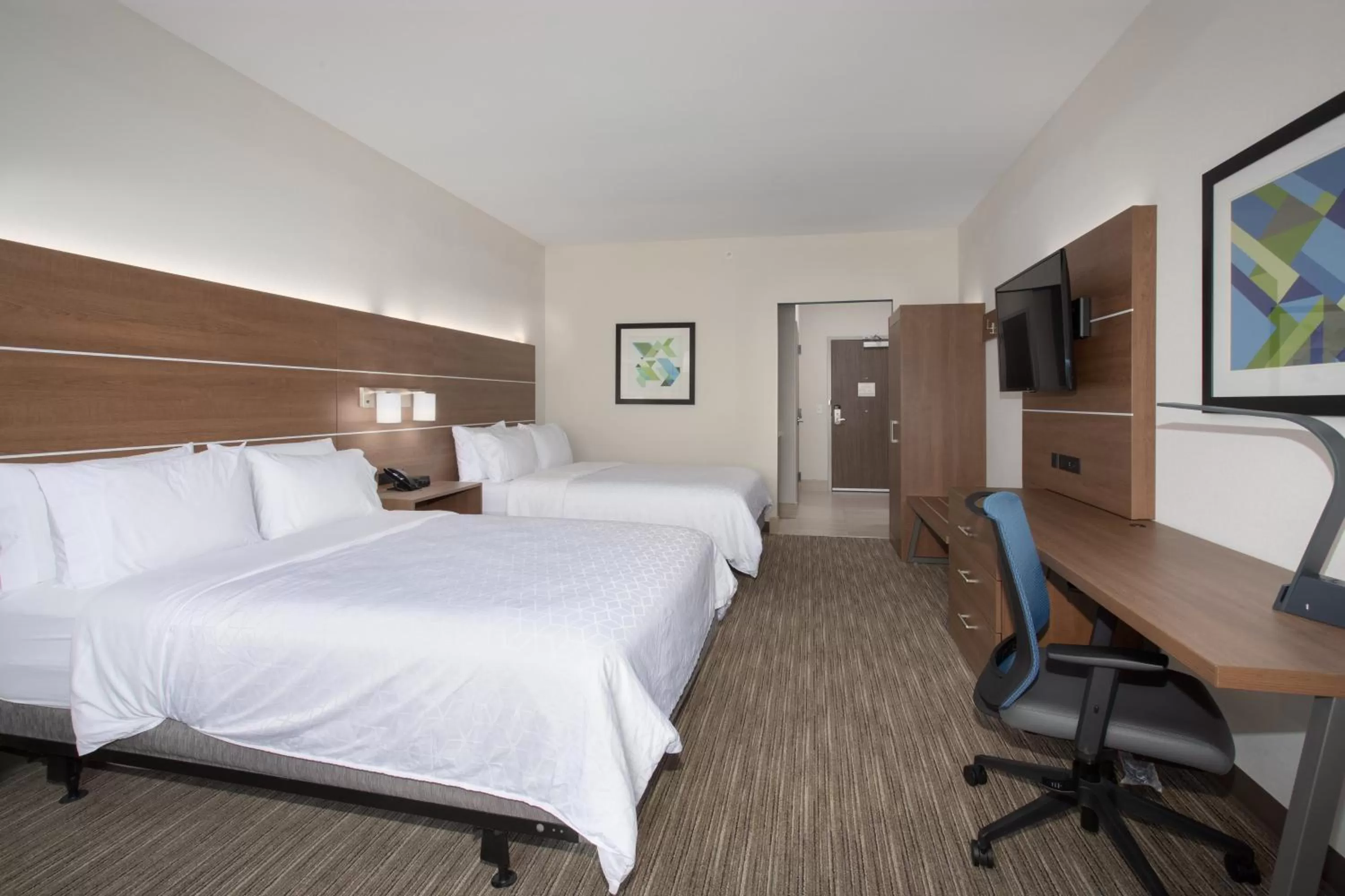 Photo of the whole room, Bed in Holiday Inn Express & Suites - Goodland I-70 by IHG