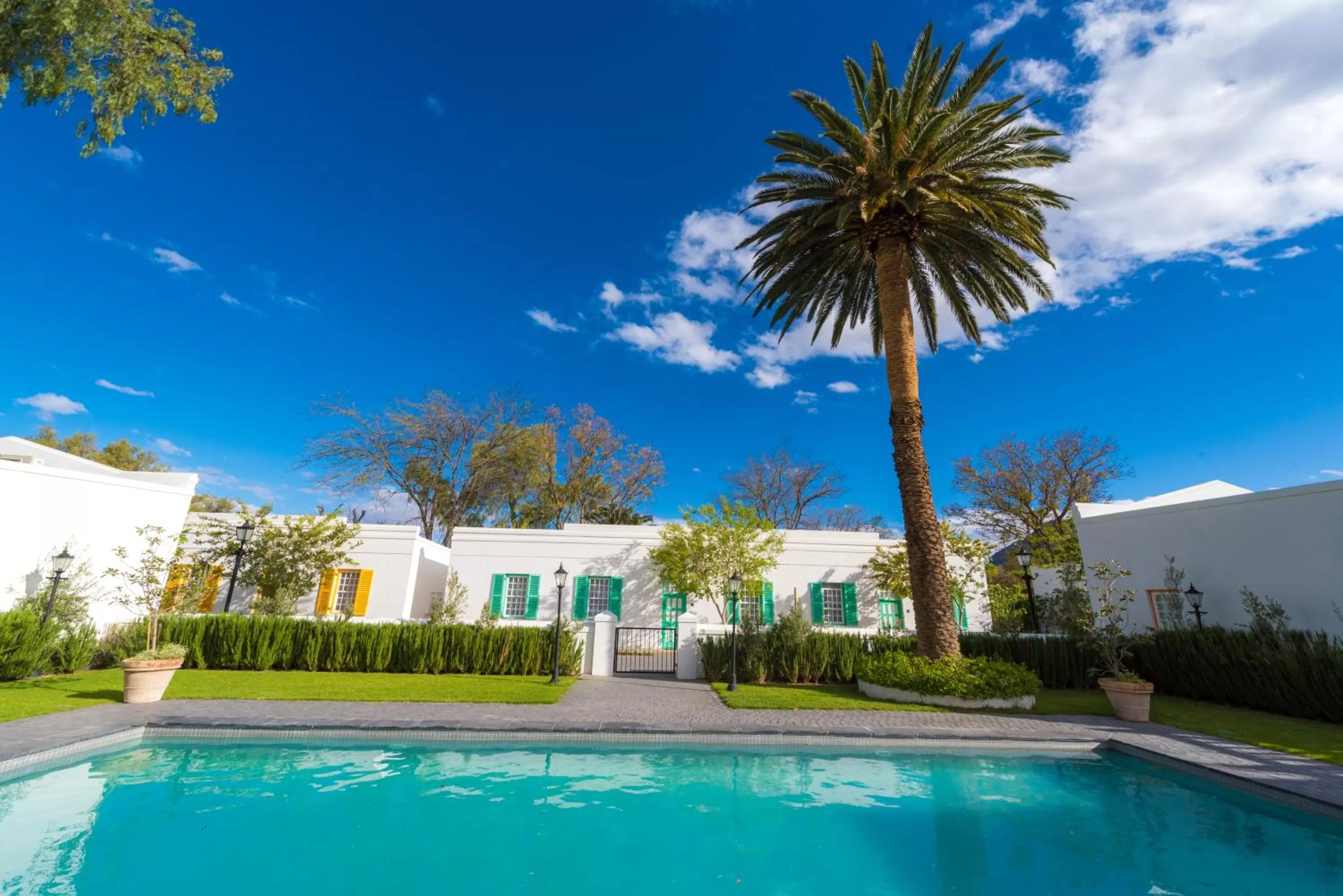 Swimming pool in Drostdy Hotel