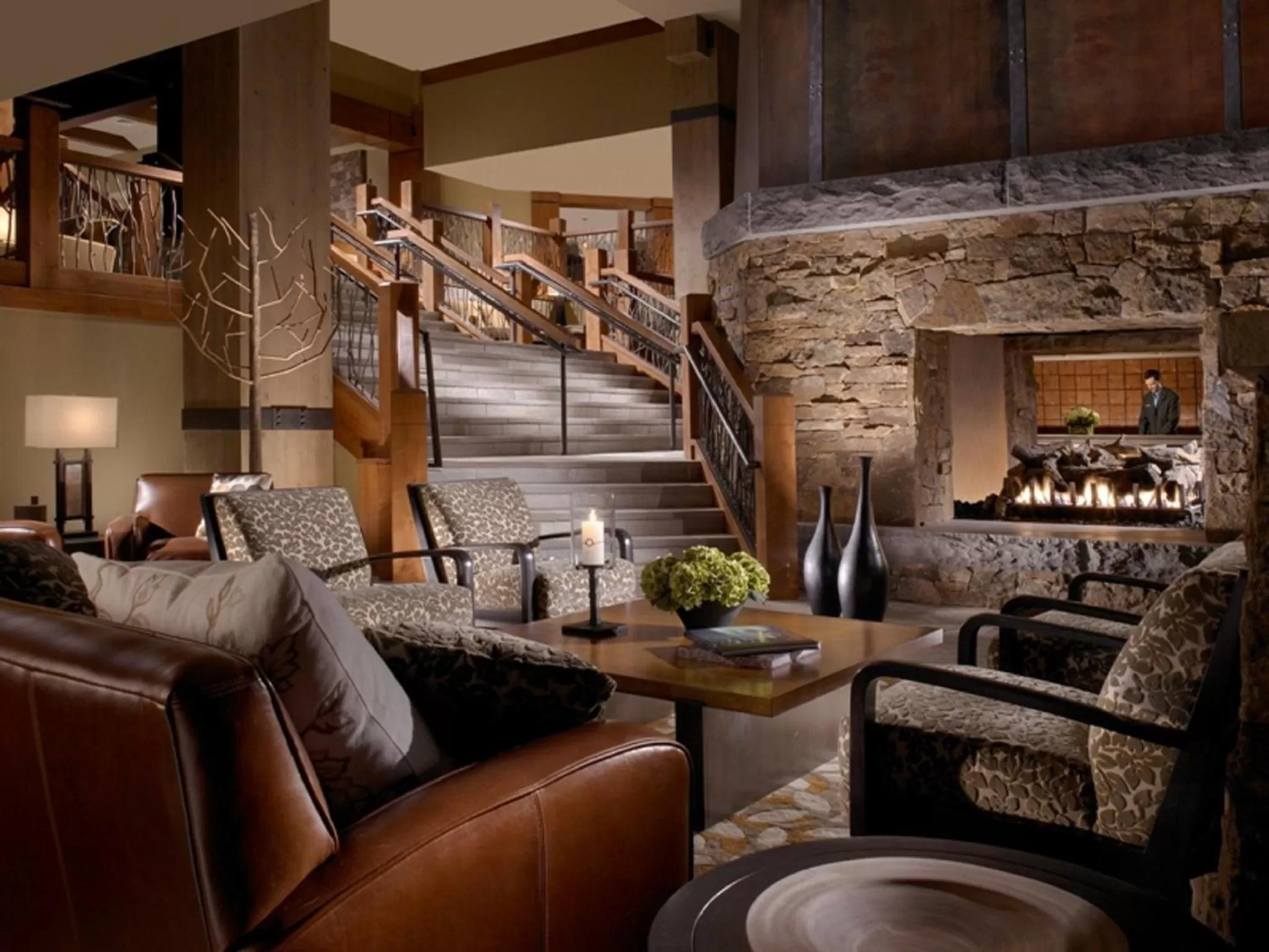 Lobby or reception in One Ski Hill, A RockResort