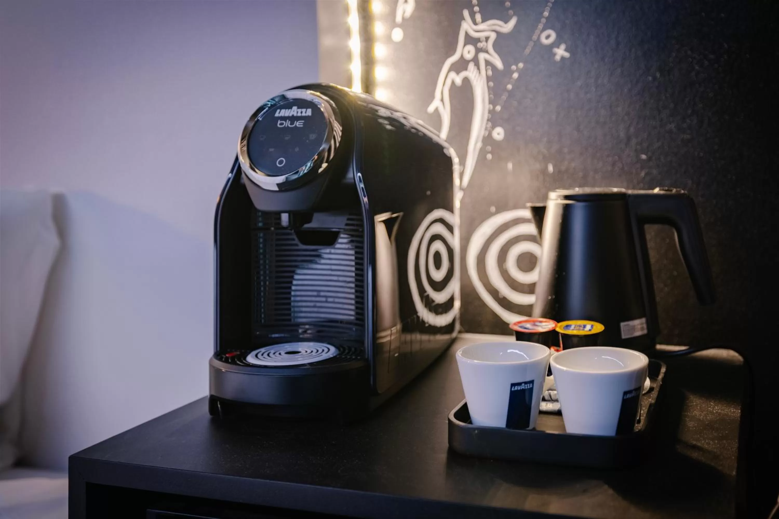 Coffee/tea facilities in SUPPER Hotel