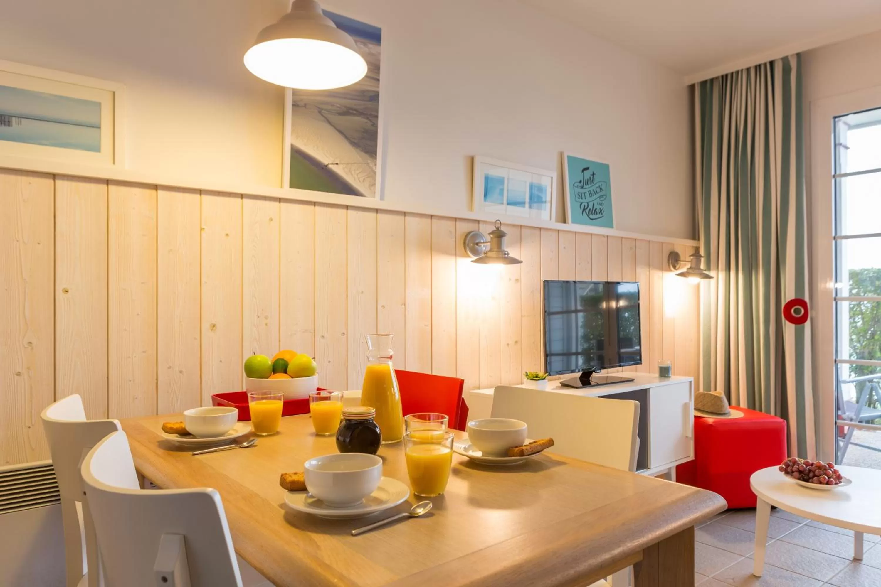 TV and multimedia in Pierre & Vacances Premium Résidence de la Plage