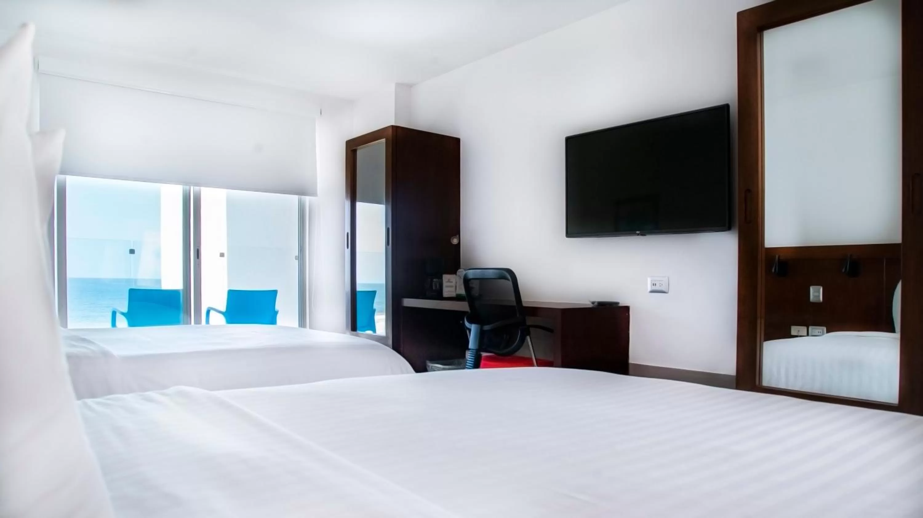 TV and multimedia, Bed in Park Inn by Radisson Mazatlan
