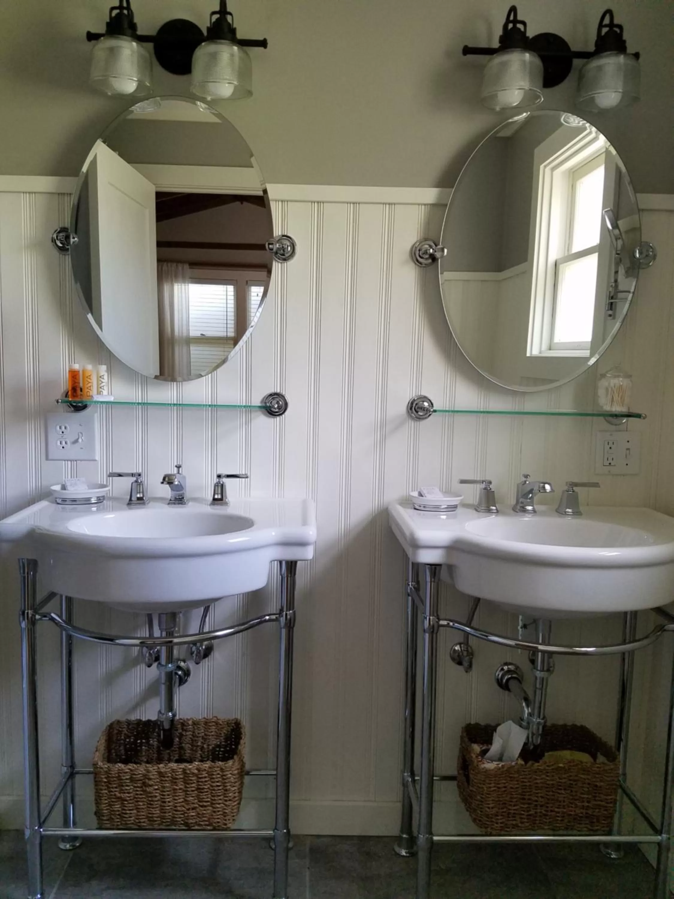 China Creek Cottages