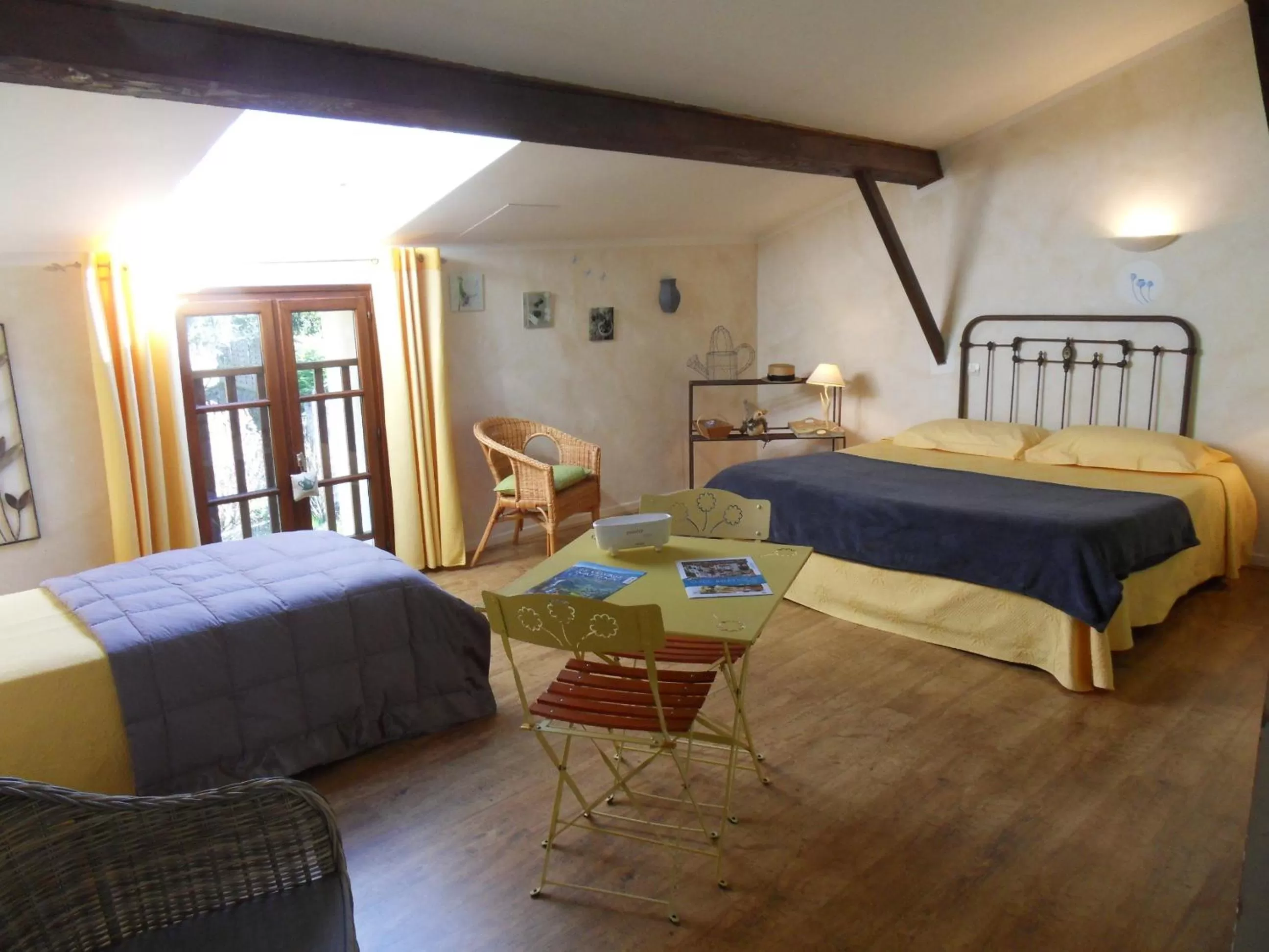 Bedroom, Bed in L'Estapade des Tourelons